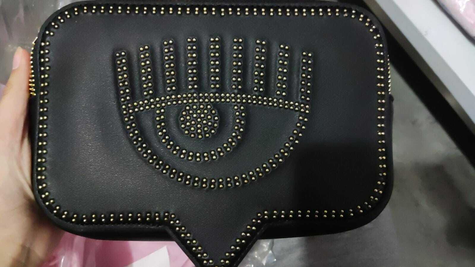 [S] CHIARA FERRAGNI ZS518PL9 EYELIKE BAGS STUDS PU,BLACK/GOLD, 8052672319104 (SCF145)