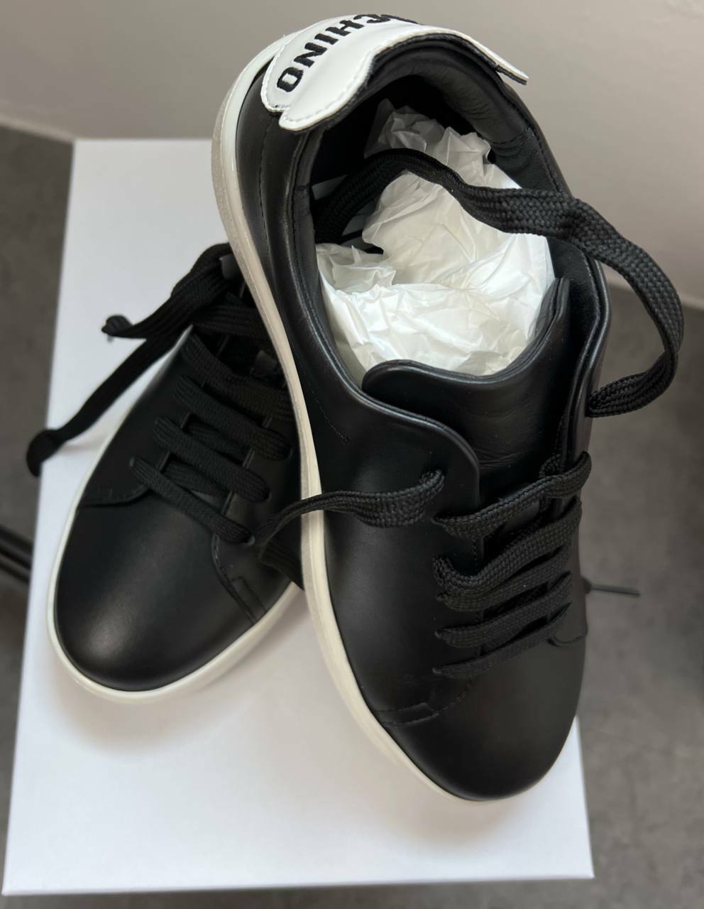 [S] MOSCHINO SNEAKERD.LOGO25 VIT.NERO/VER BIANCO, MA15012G1BMF100A [FINAL SALE] (SM293)