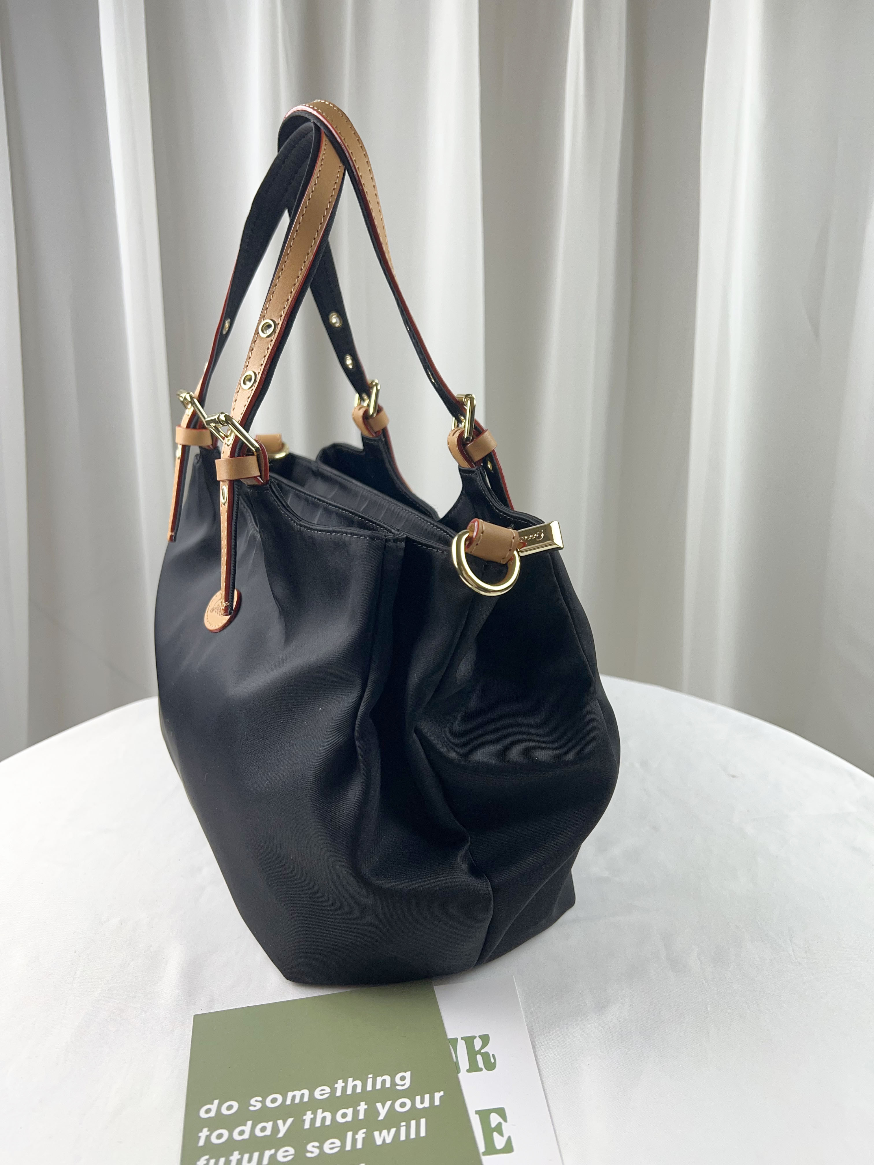 GOODS 素面尼龍防潑水手提包 / 側背包 附酒精保護套+酒精瓶 #2809