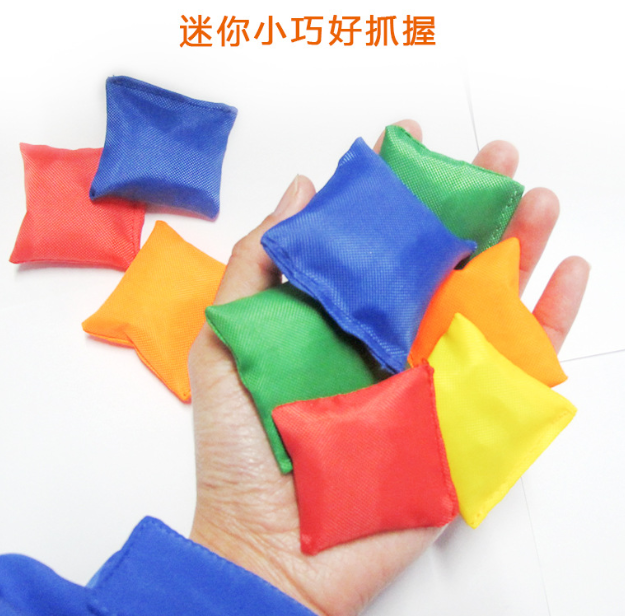 童玩沙包（颜色随机）