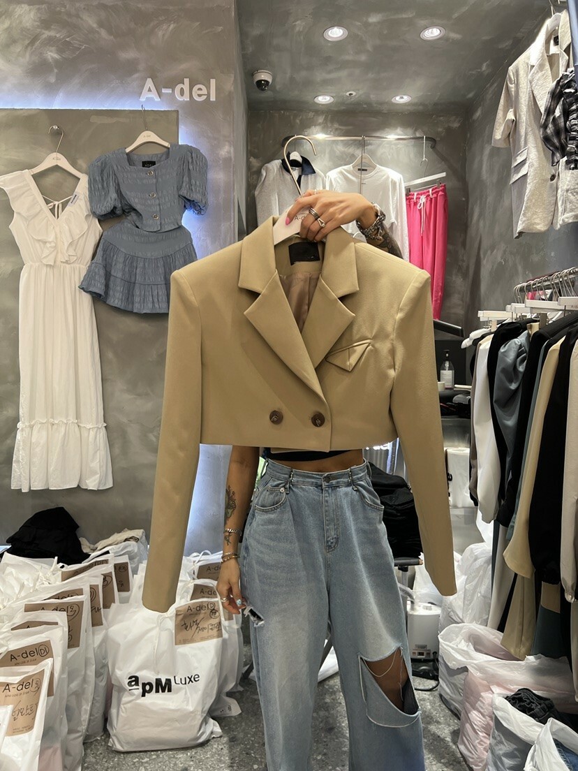 短版俐落西裝外套(黑/卡其)