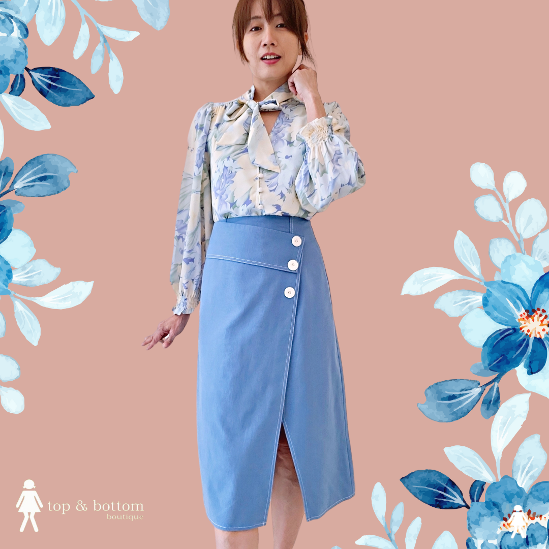 FLORAL RIBBON NECK BLOUSE