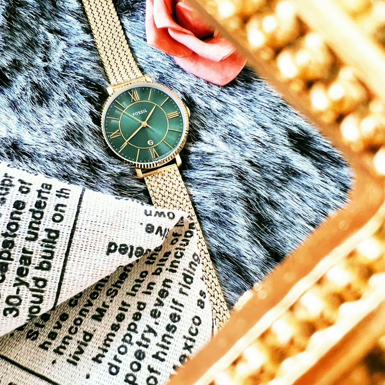 Fossil】 Jacqueline 金色碧波浮浪羅馬數字不鏽鋼鍊錶ES5242 36mm 現代鐘錶