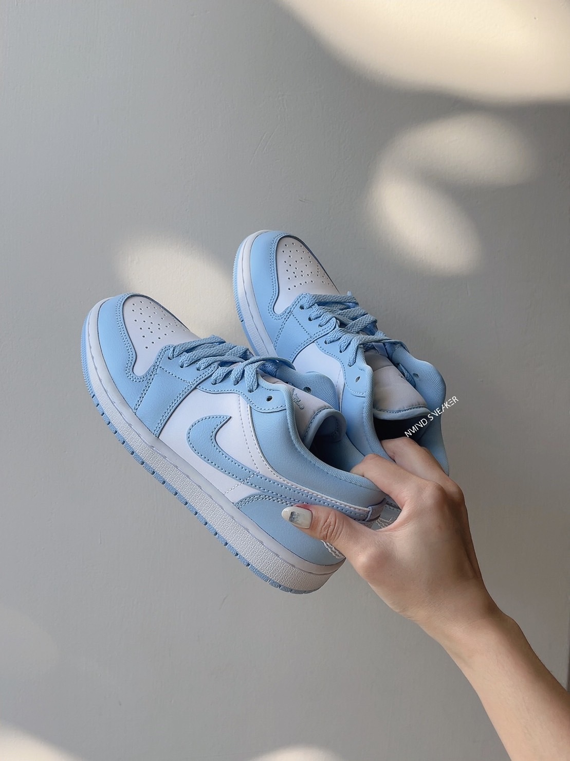 NIKE W Air Jordan 1 Low Aluminum 天空藍 (DC0774141)