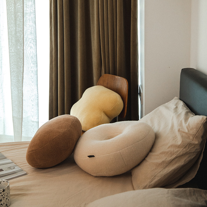 《1296》INS可愛立體幾何毛絨抱枕