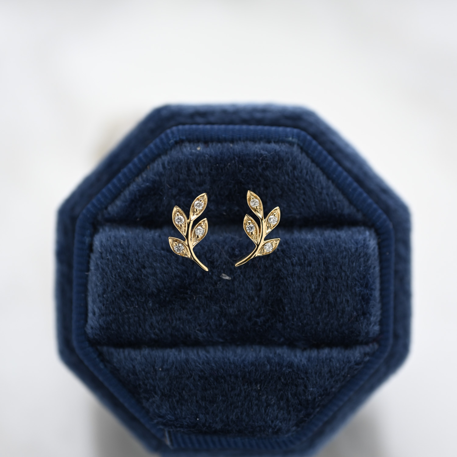 18K Autumn Leaf Diamond Earring