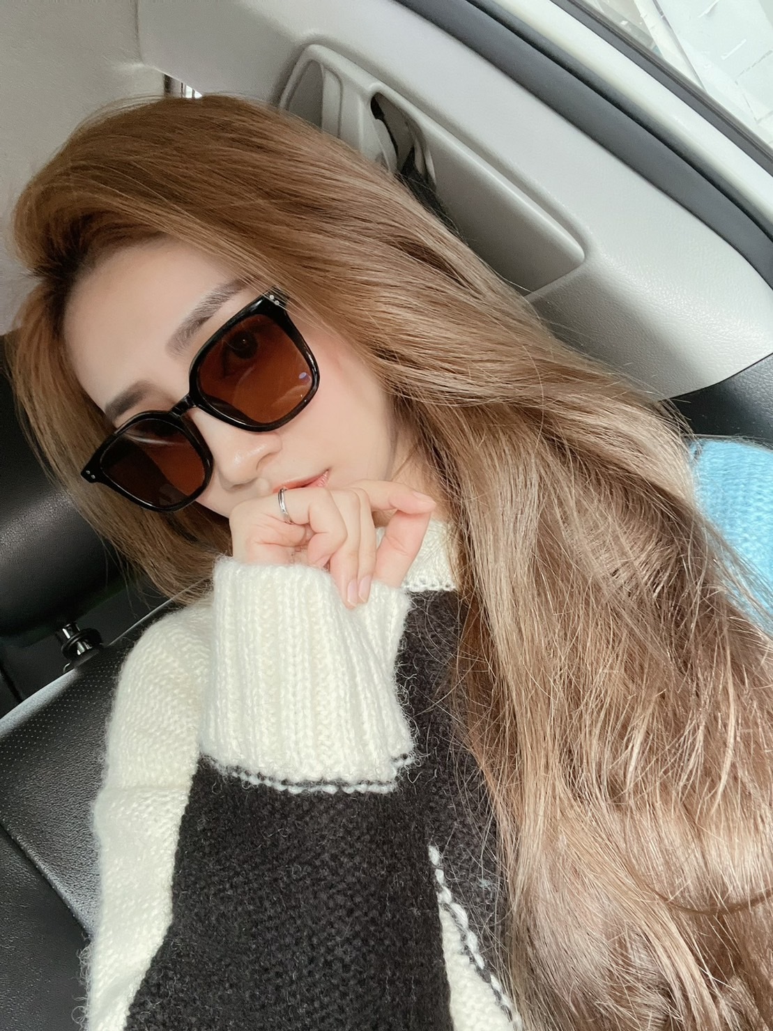 🔥11.09直播新品］💥買就送品牌眼鏡盒+擦拭布］🇺🇸歐美小框不挑臉型抗UV膠框墨鏡（兩色）