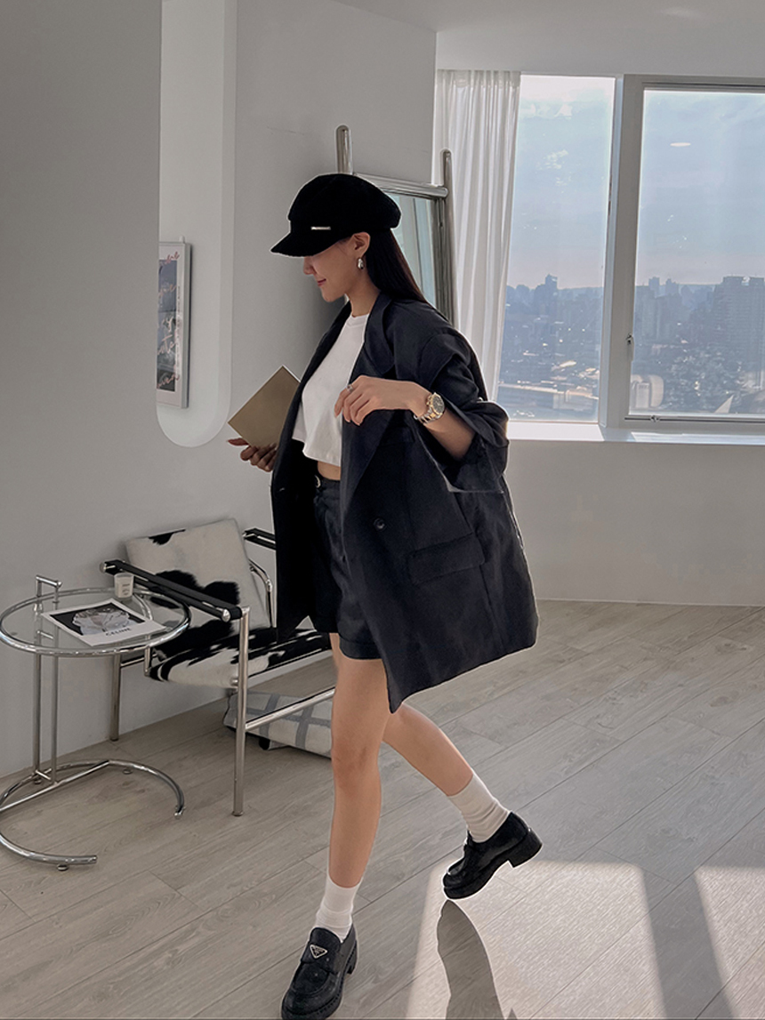 墊肩長版西裝外套*2色