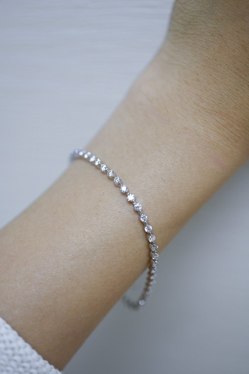 18K Single Prong Diamond Tennis Bracelet