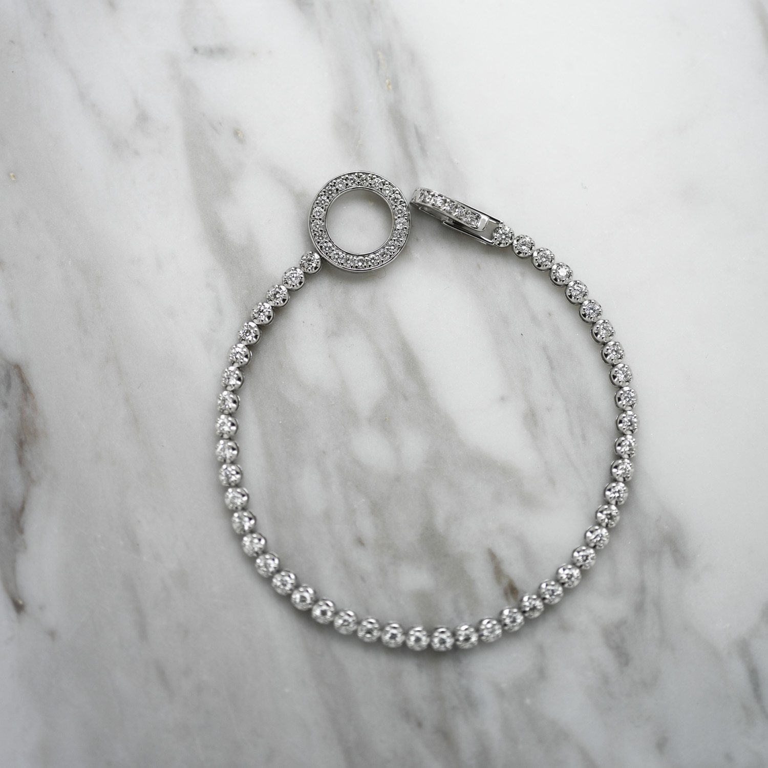 18k Circulo Lock Diamond Tennis Bracelet