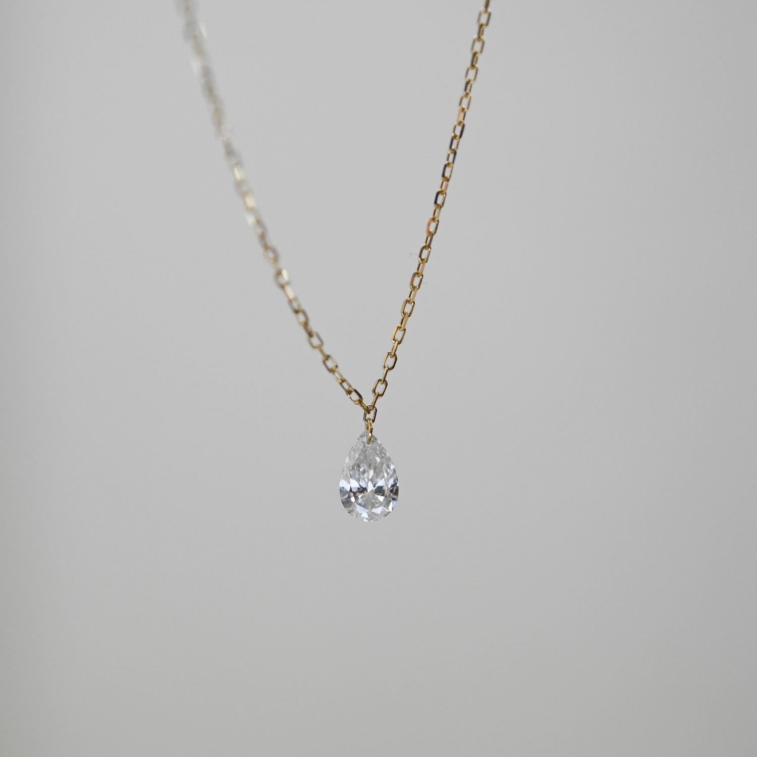 18K Laser hole Diamond necklace Pear Shape