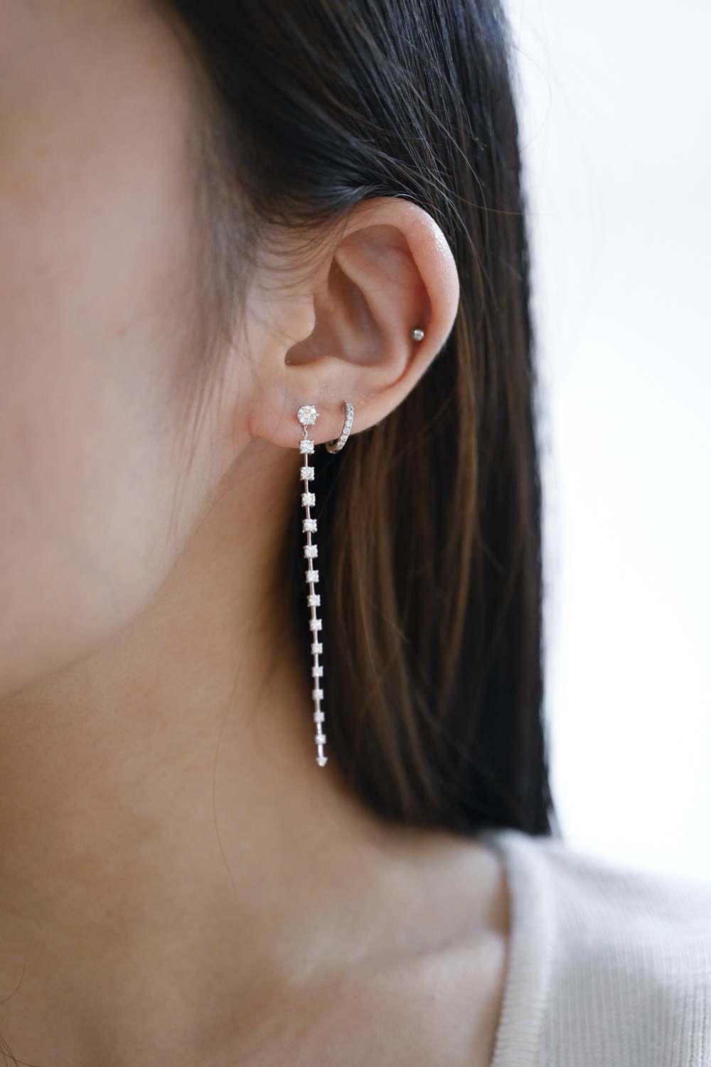 18K Glamouri Long Diamond Earring