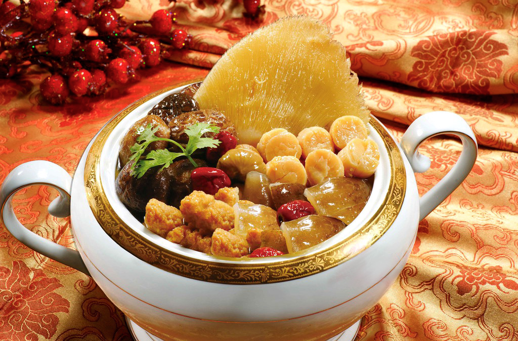 ● 頂級大排翅佛跳牆