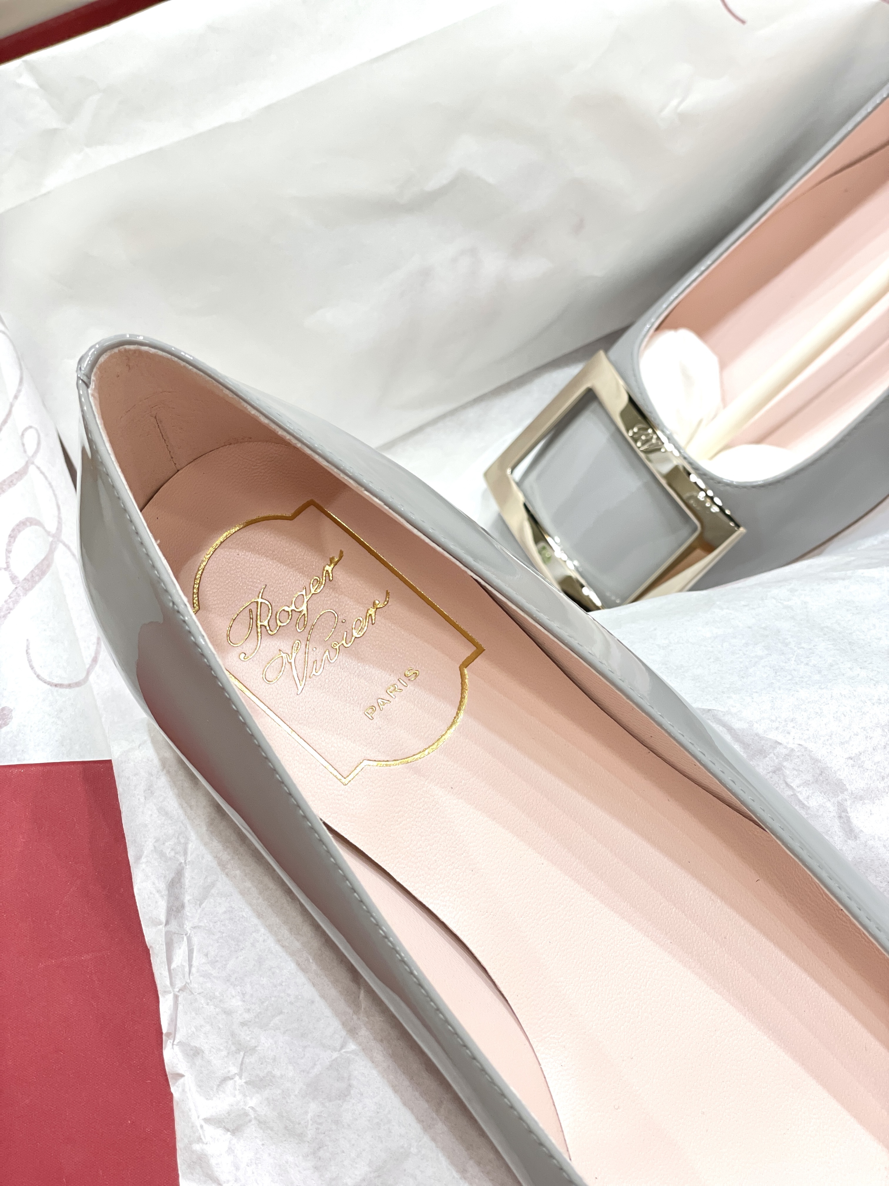 ROGER VIVIER Trompette Ballerina in GREY Patent Leather