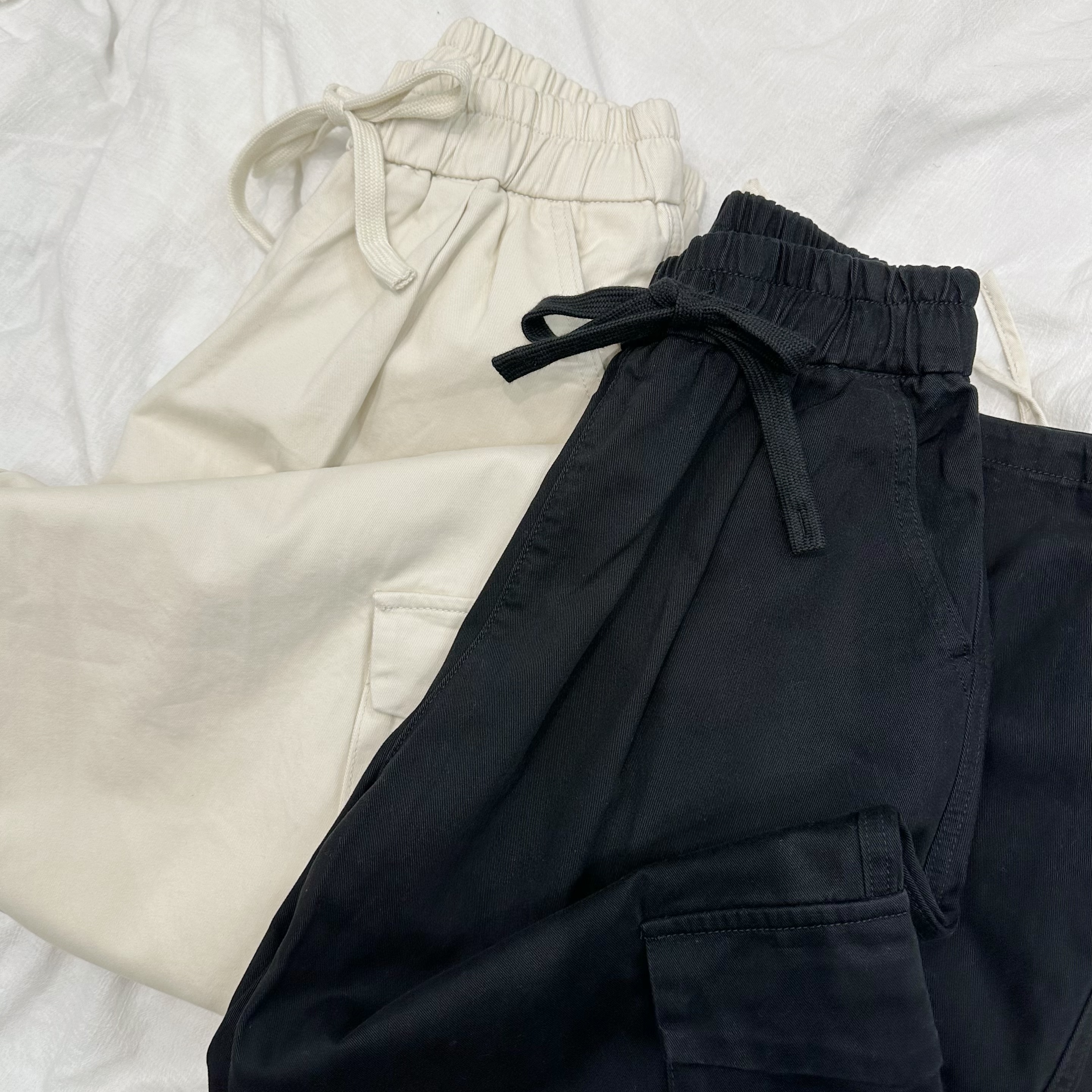 雙側口袋束繩斜布褲