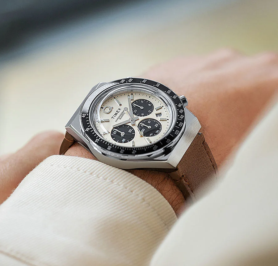 萬年鐘錶 - TIMEX 天美時   Q-Timex  歐洲賽道經典精緻呈現三眼計時男錶-白面皮革款   TW2V42800   timex Q  錶徑40MM