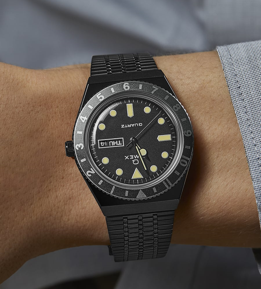 萬年鐘錶 - TIMEX 天美時   Q-Timex   全黑經典錶盤 TW2U61600 復古腕錶  timex Q  錶徑38 MM