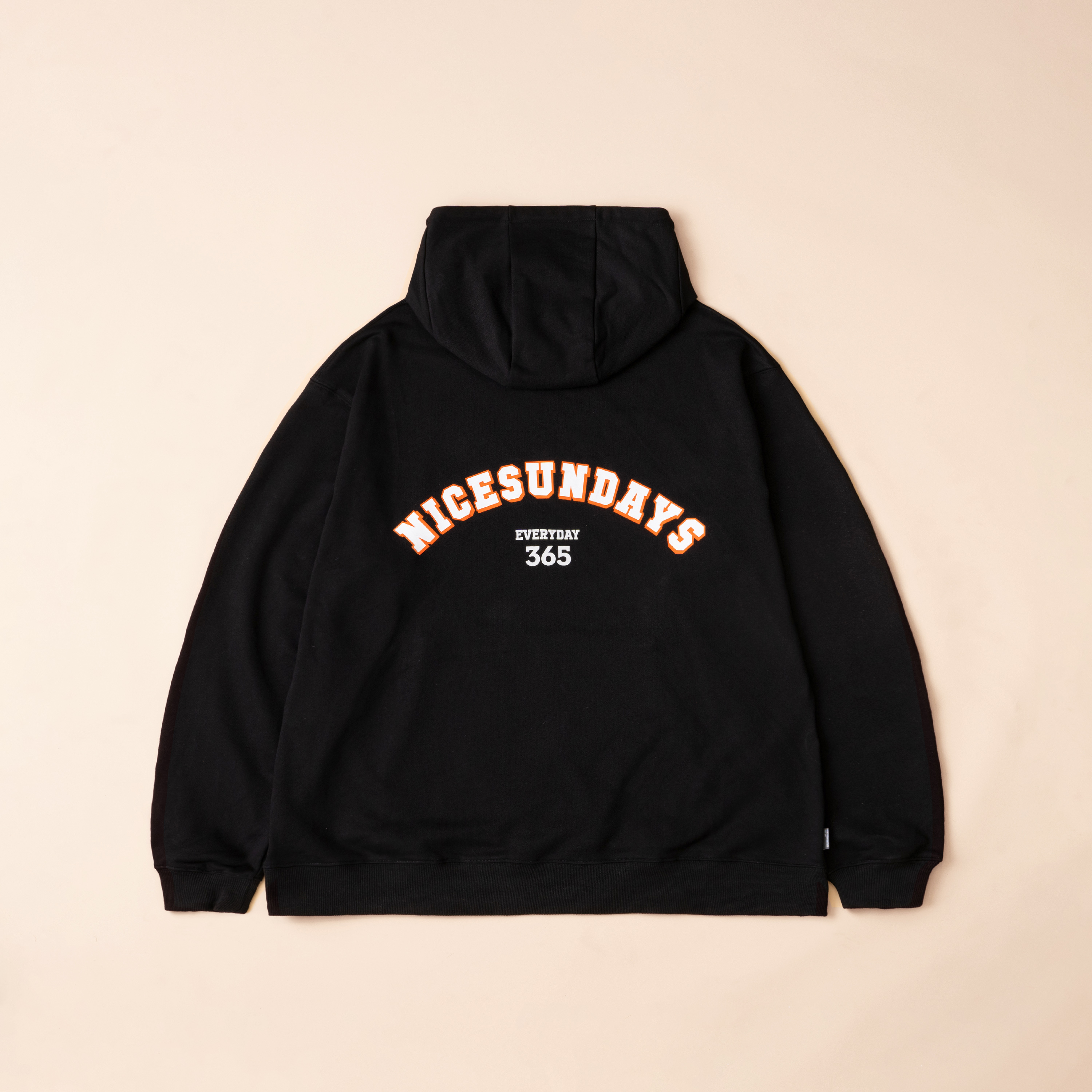 NICESUNDAYS EVERYDAY 365 Hoodie / Black