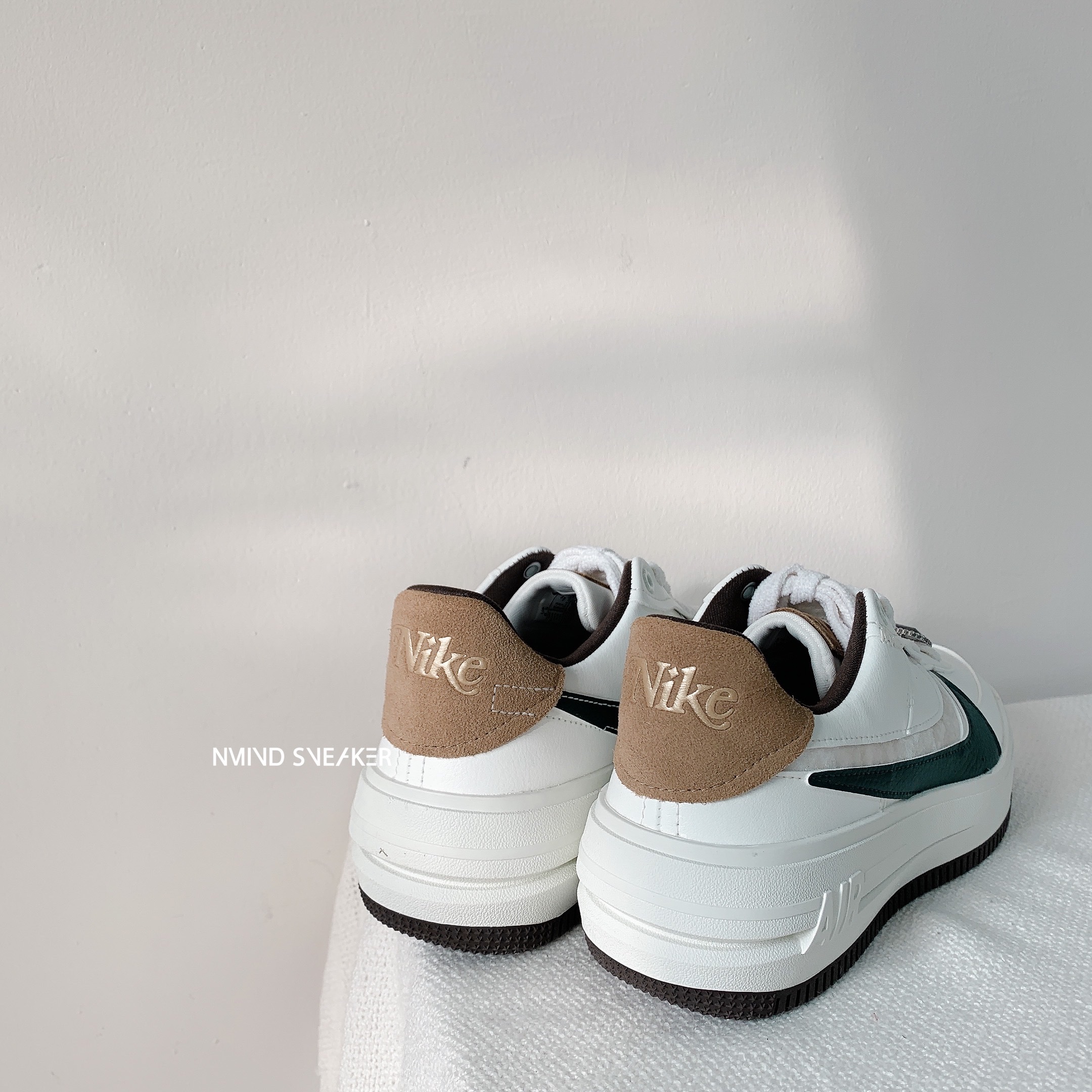 NIKE AIR FORCE 1 寶石(FB1856131)