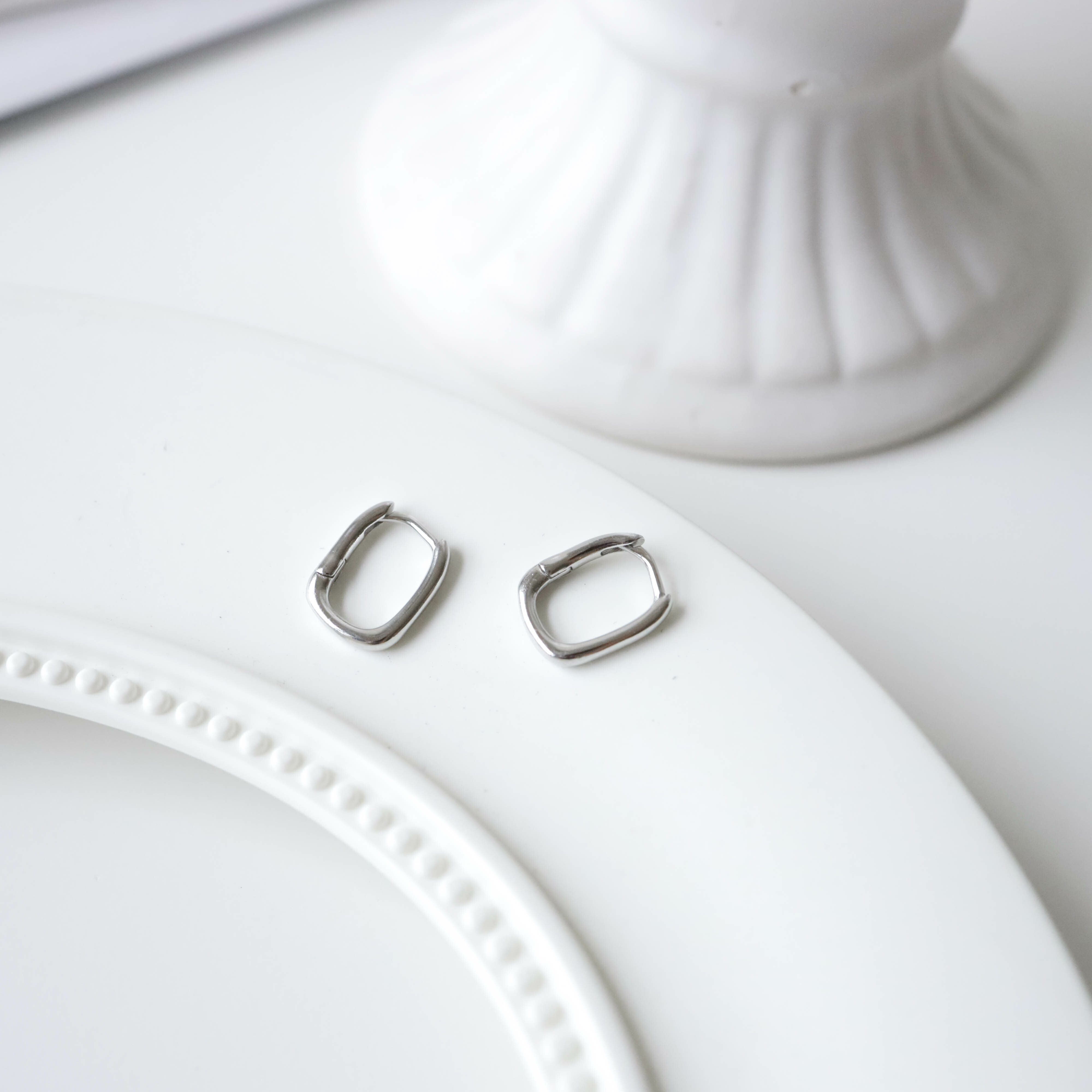 925純銀長方形小耳圈