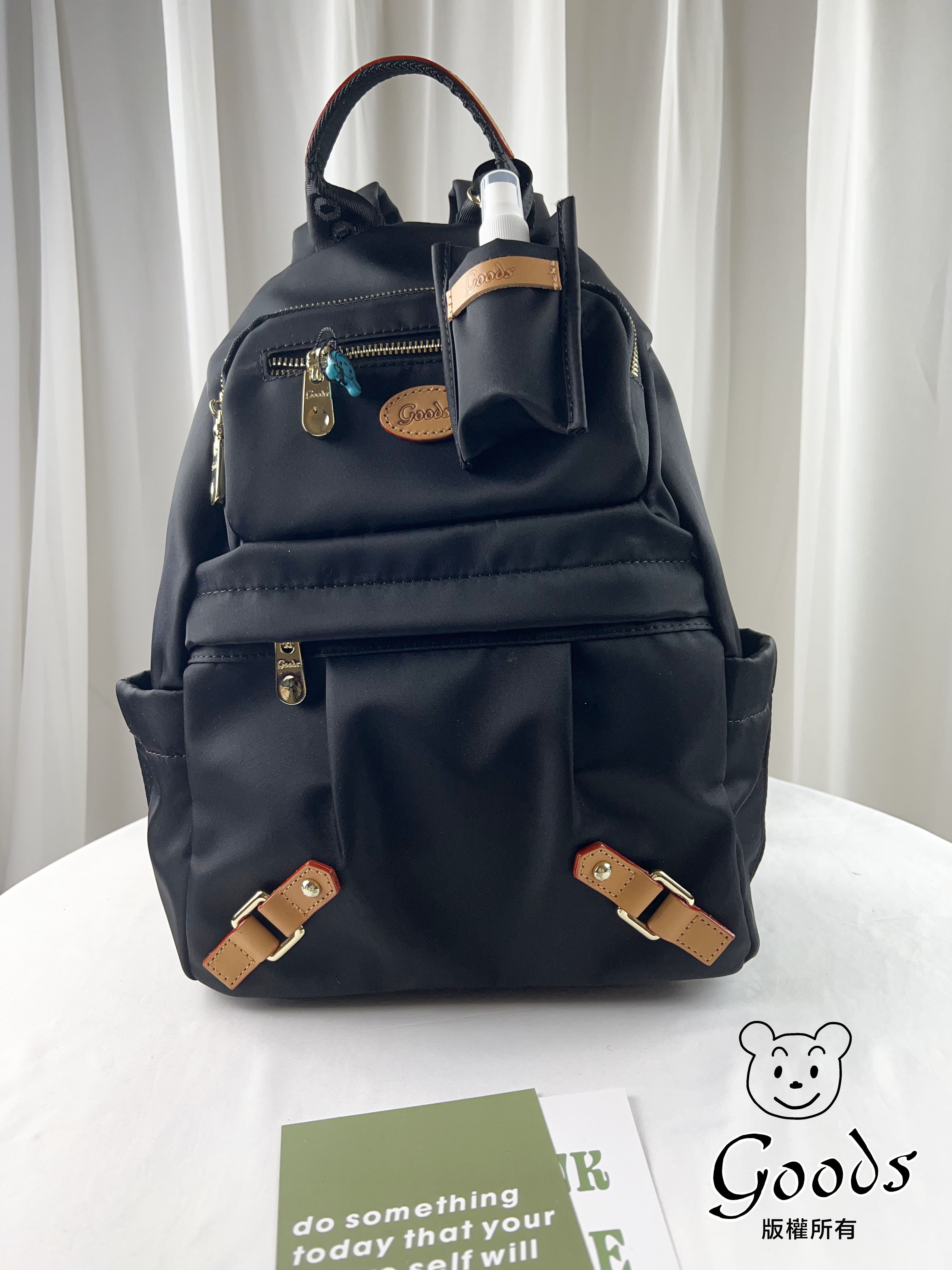 GOODS 素面尼龍防潑水防盜後背包  附酒精保護套+酒精瓶  #2828