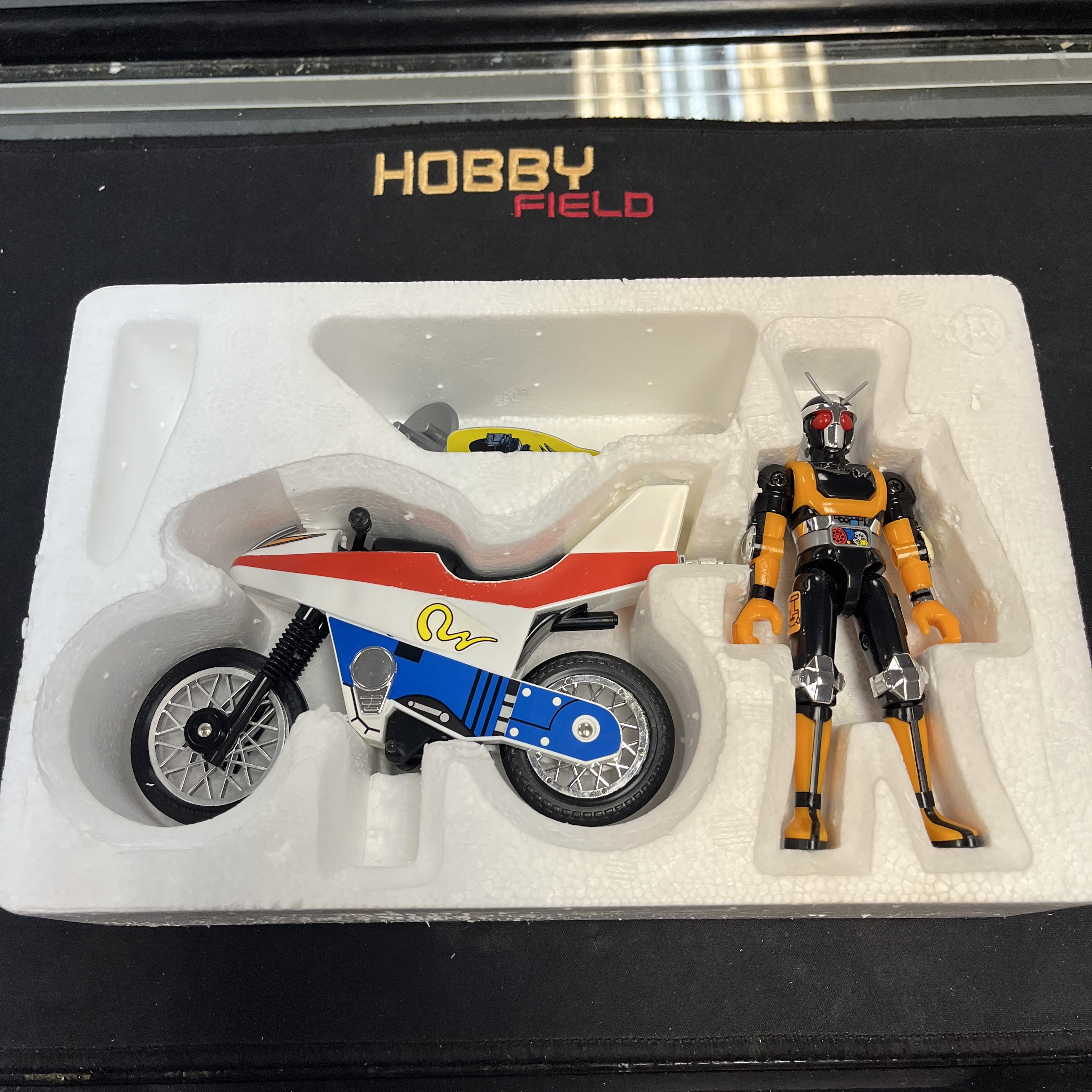 幪面超人-Black RX ROBOISER