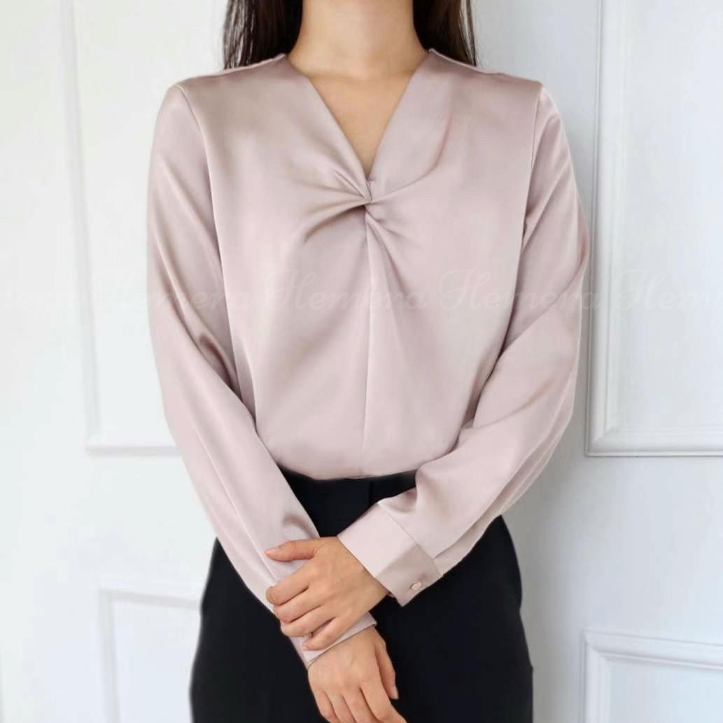 PO221102C Silky knot working top Pre-order only