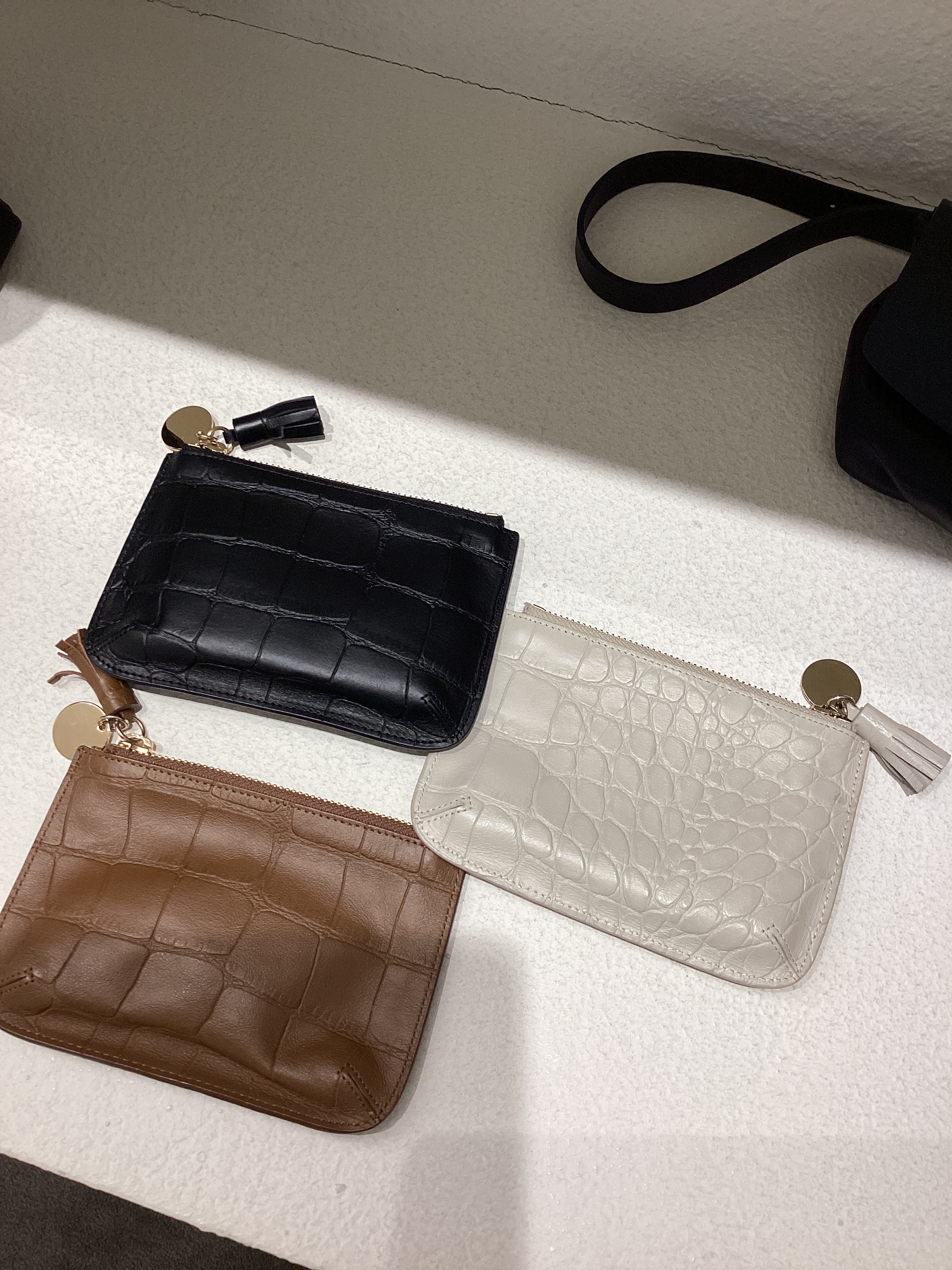 1198 牛皮拉鏈銀包