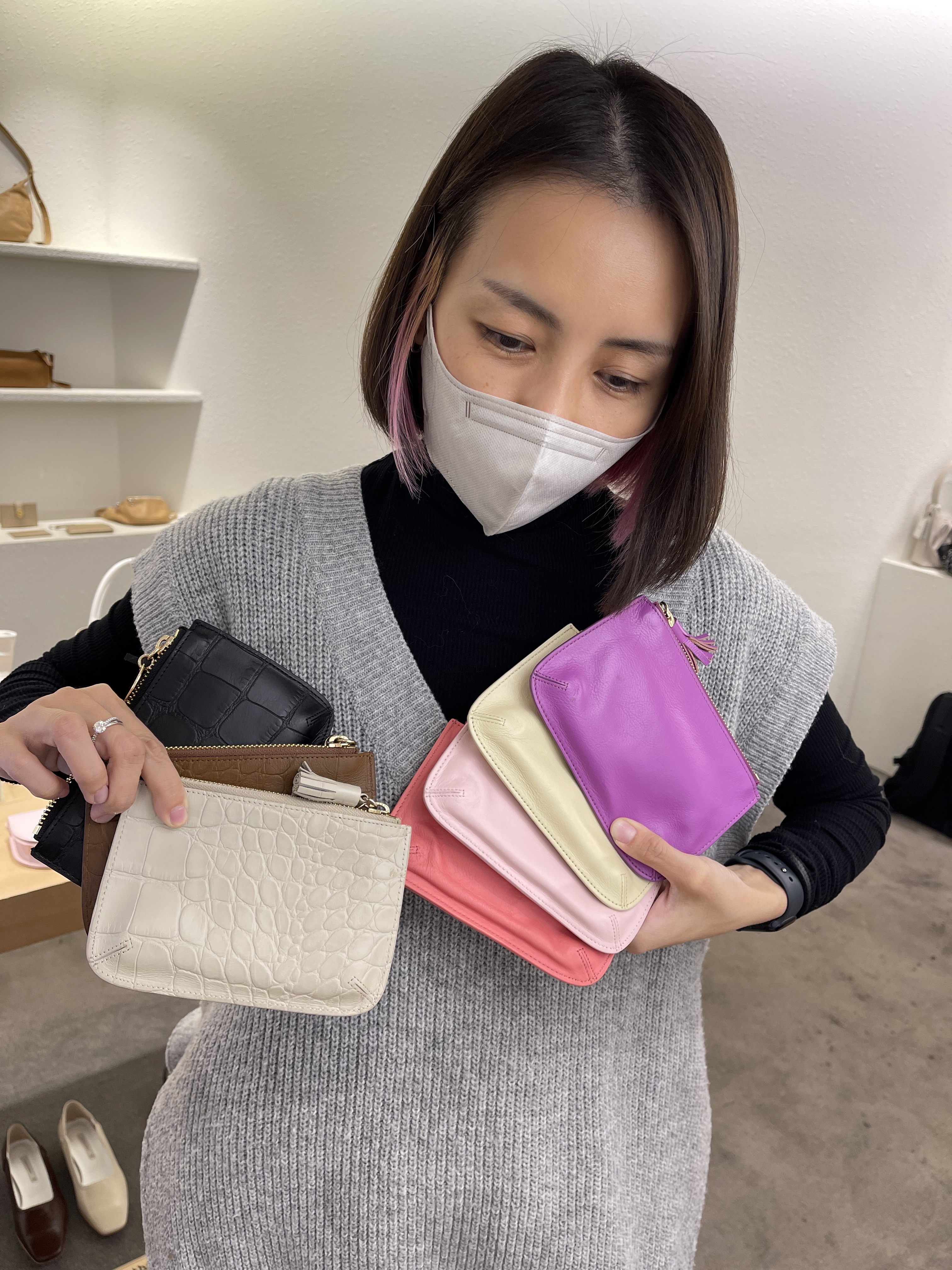 1198 牛皮拉鏈銀包