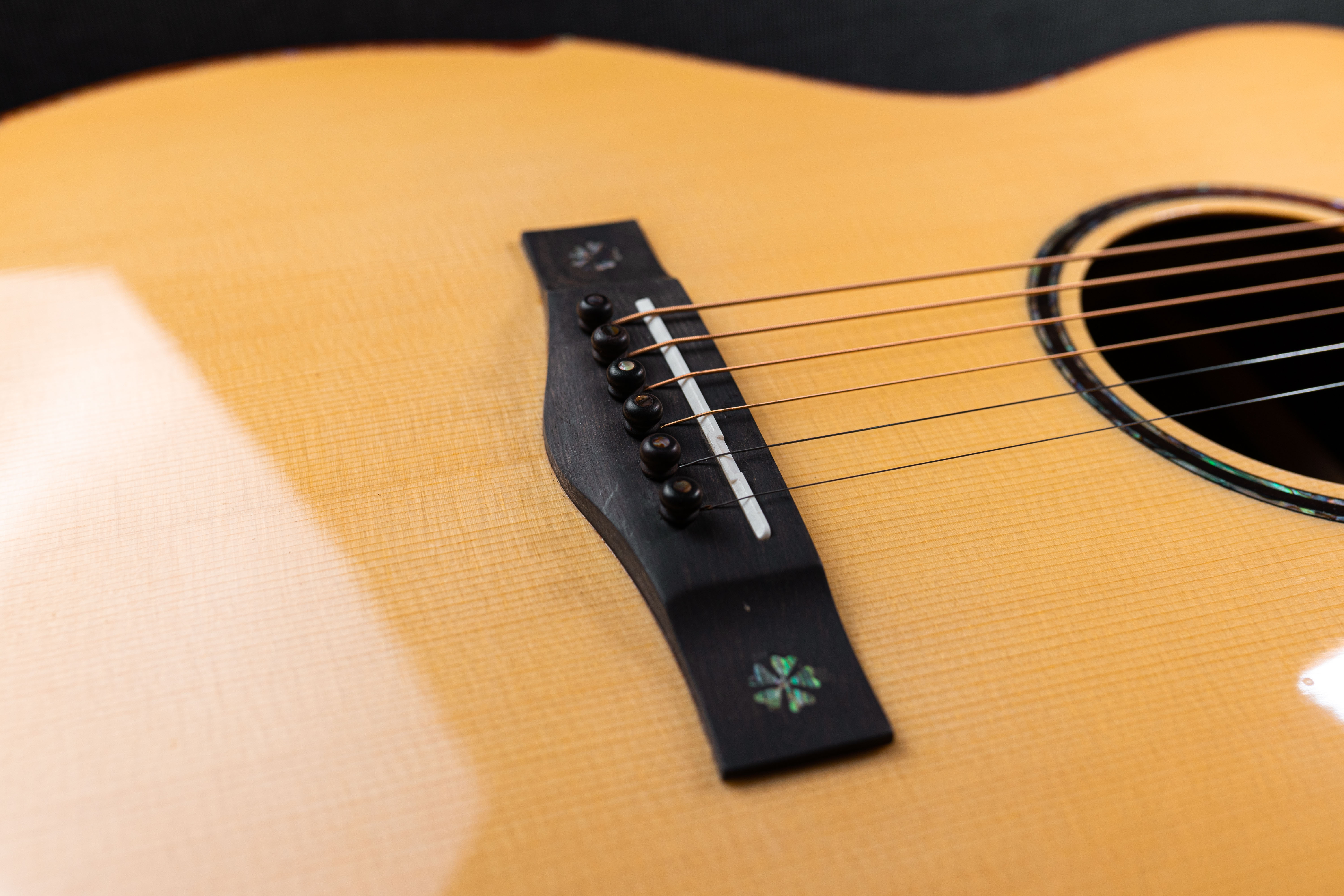 Magic 2A天狼 頂級手工系列吉他 3A德國雲杉面板 3A印度玫瑰木側背板 非洲紫檀木鑲邊靠手 全單板吉他 第 5 張圖片｜三峽吉他 / Bass