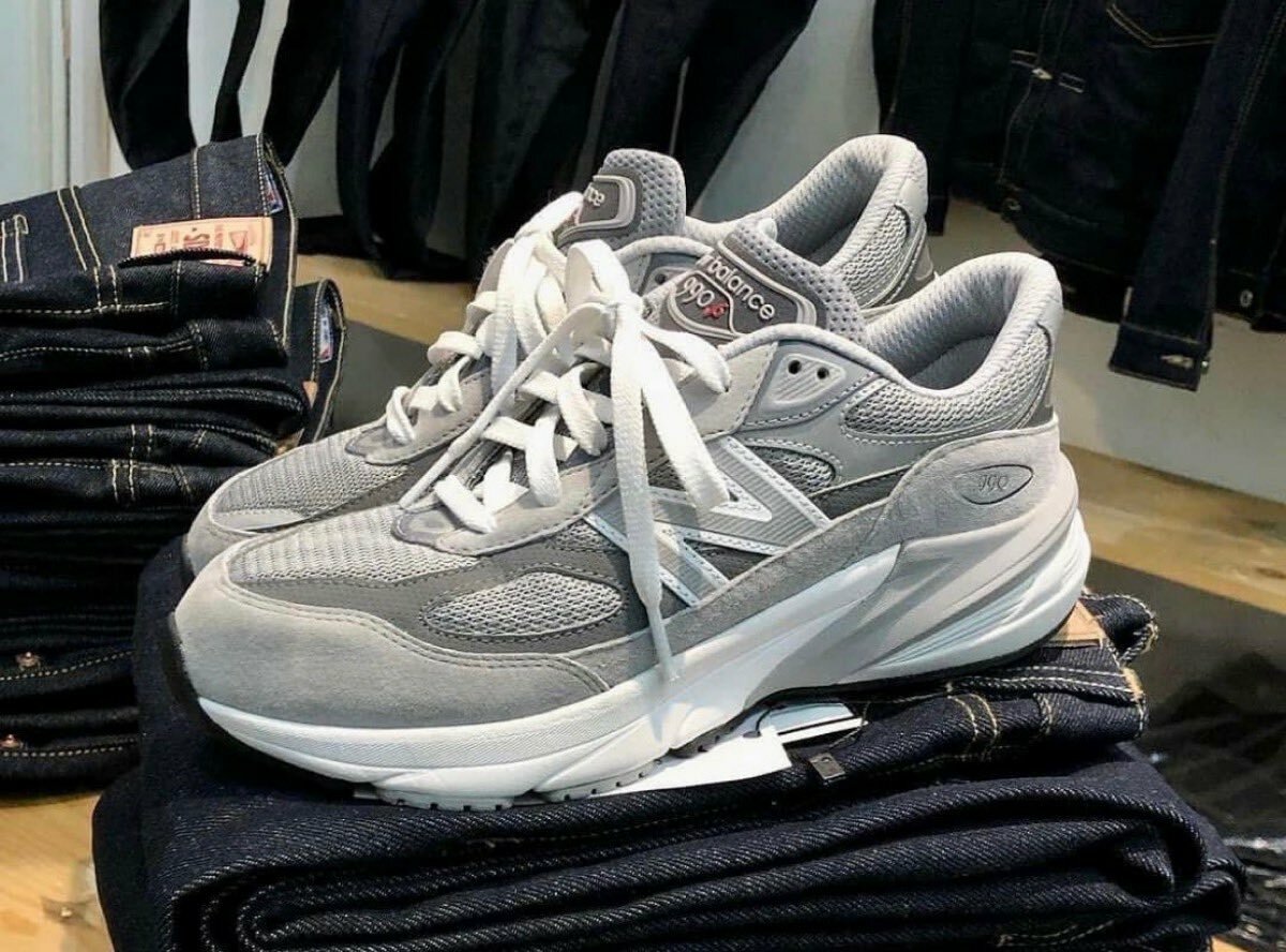 大童裝 New Balance GC990v6