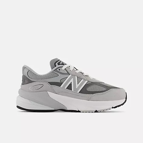 大童裝 New Balance GC990v6