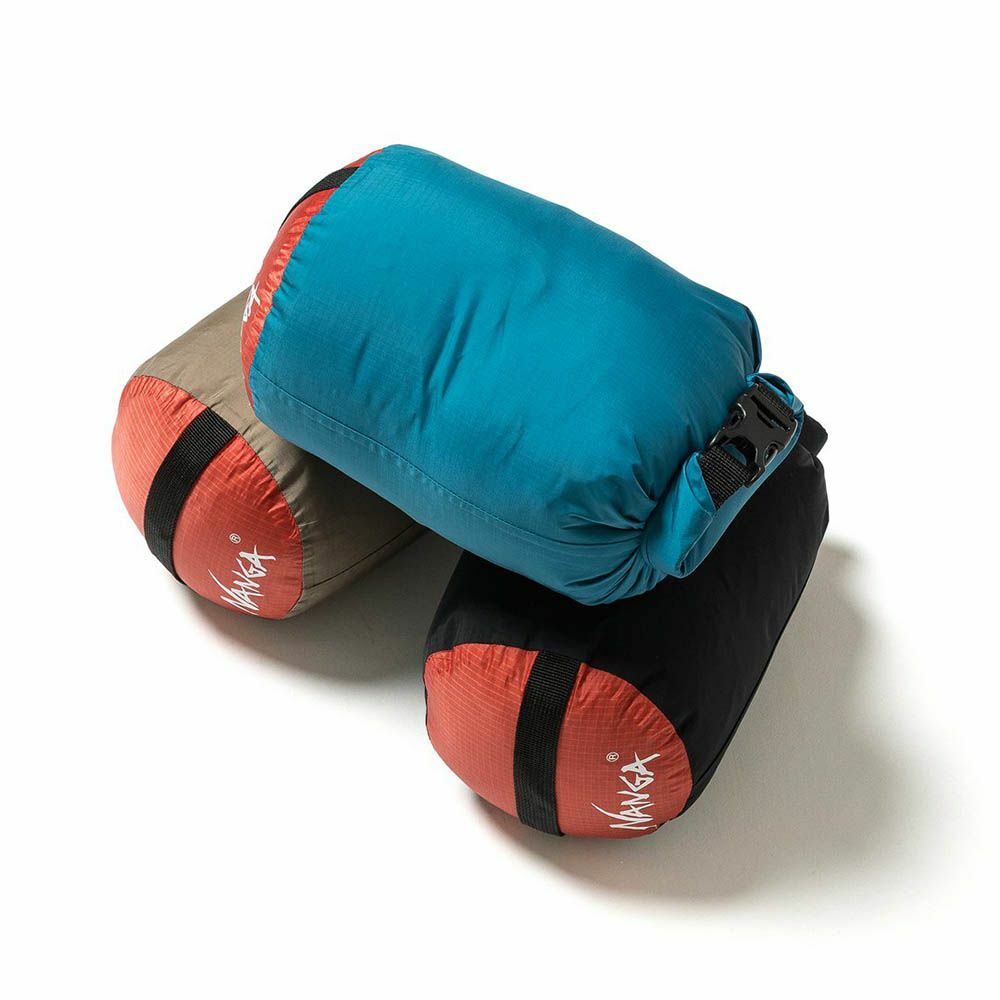 MOVSLEEPİNとNANGA寝袋圧縮袋2 個 MOVSLEEPİNとNANGA寝袋圧縮袋2 個