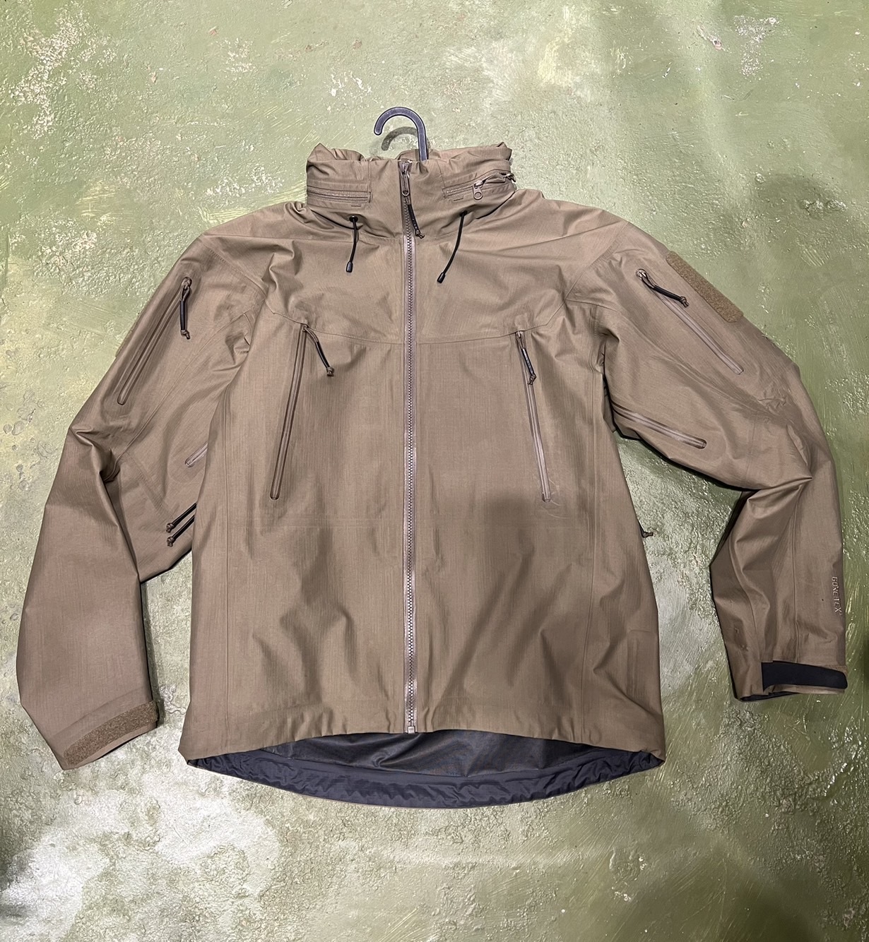 ARC'TERYX LEAF ALPHA JACKET GEN 2 -Size M