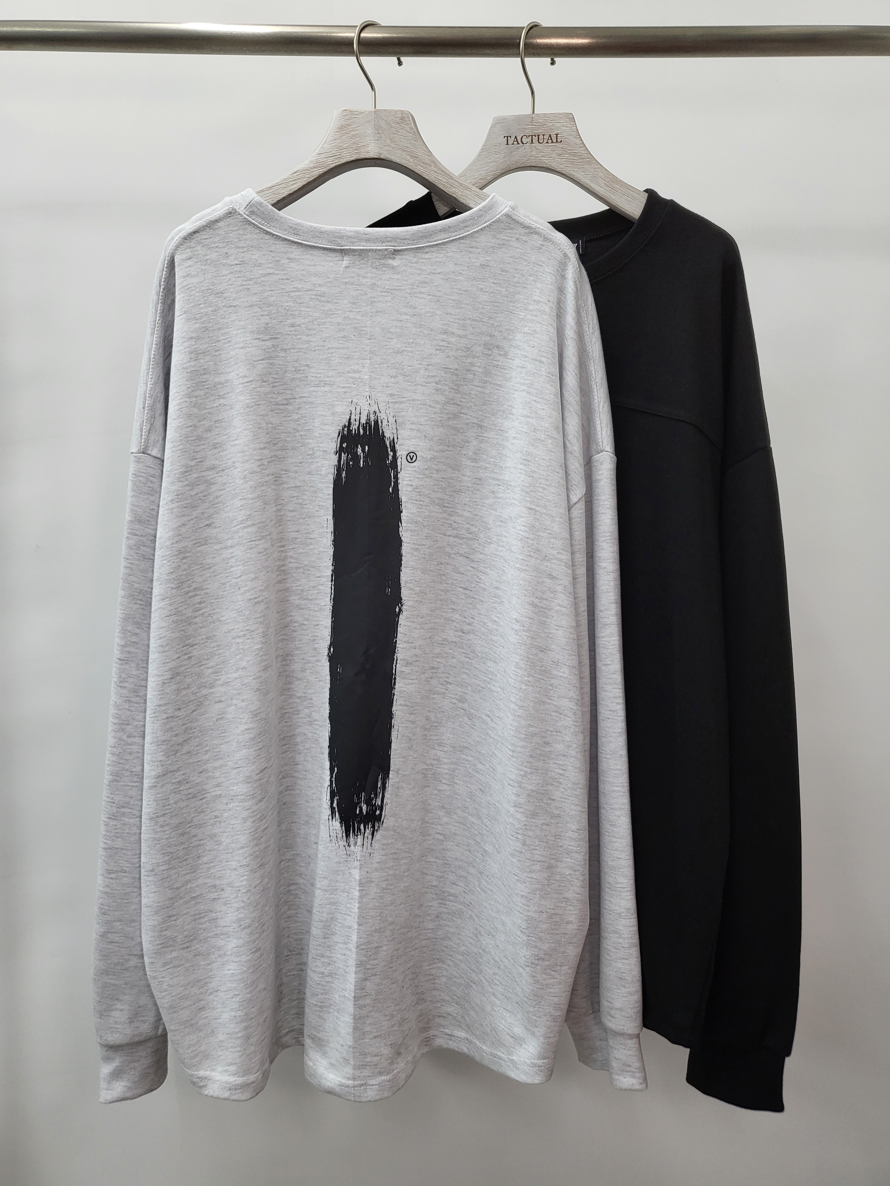 Oversize圖案長袖衫 T4180