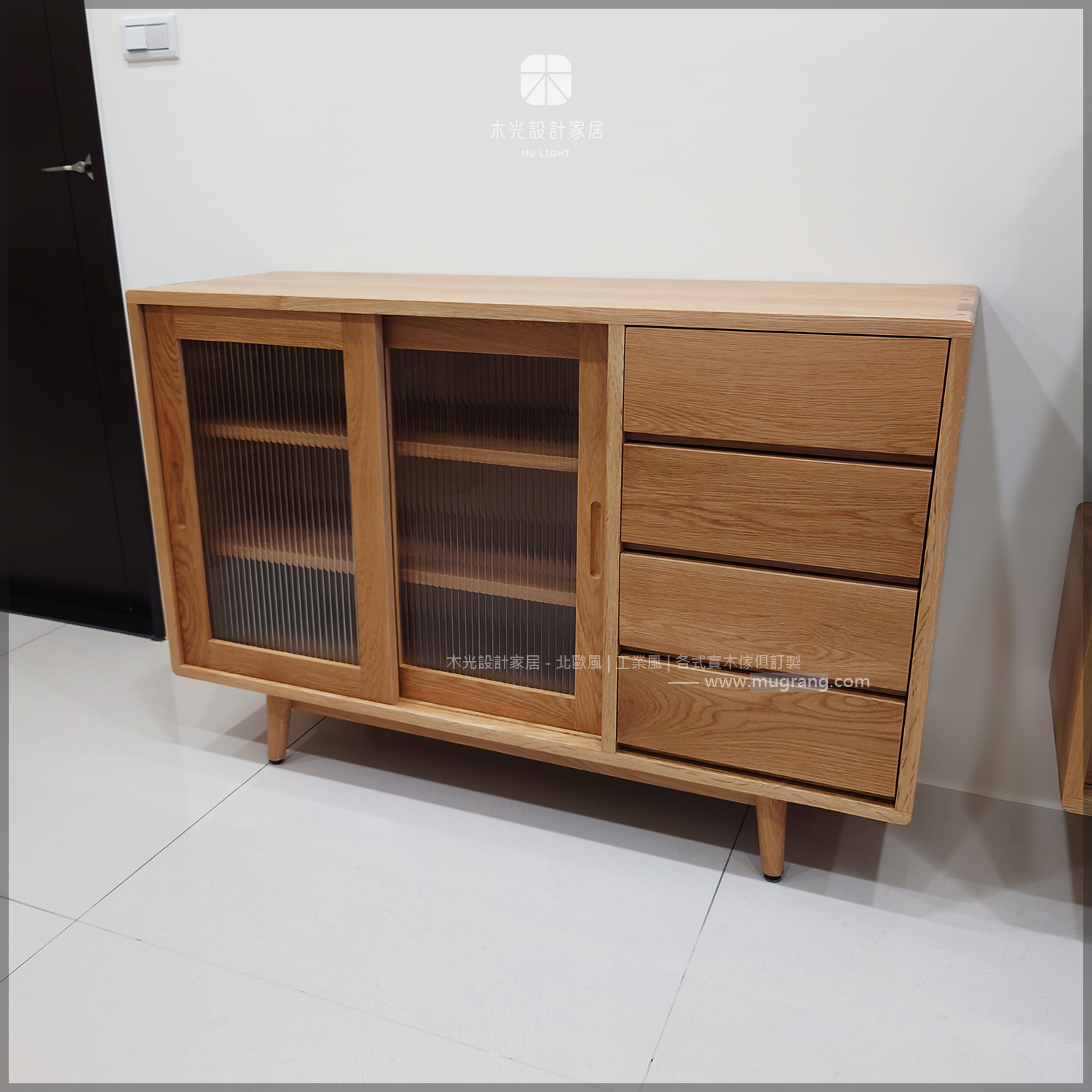 Esther-白橡木長虹玻璃滑門櫃|可訂製