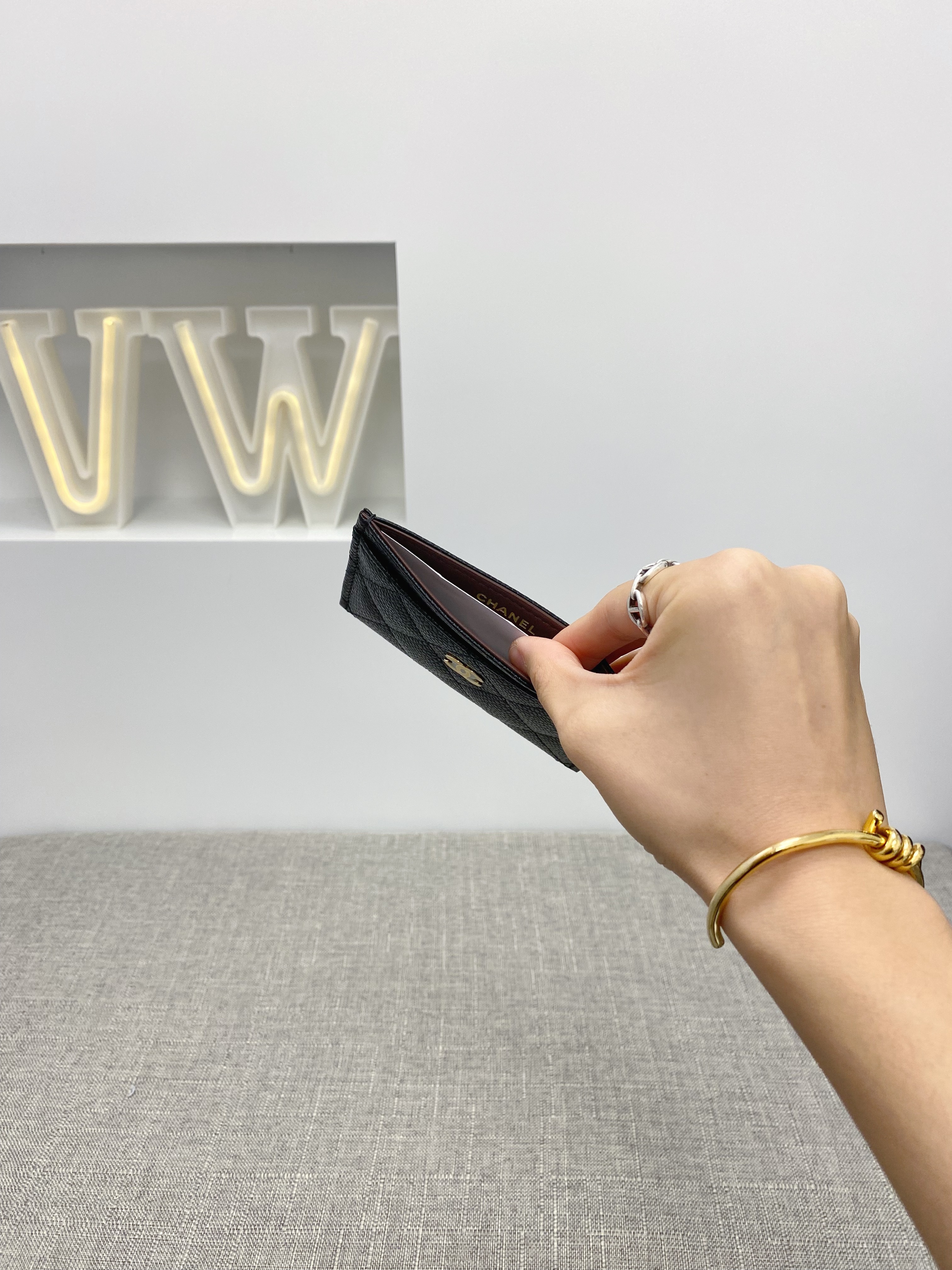 Chanel Classic Card Holder (AP0213)