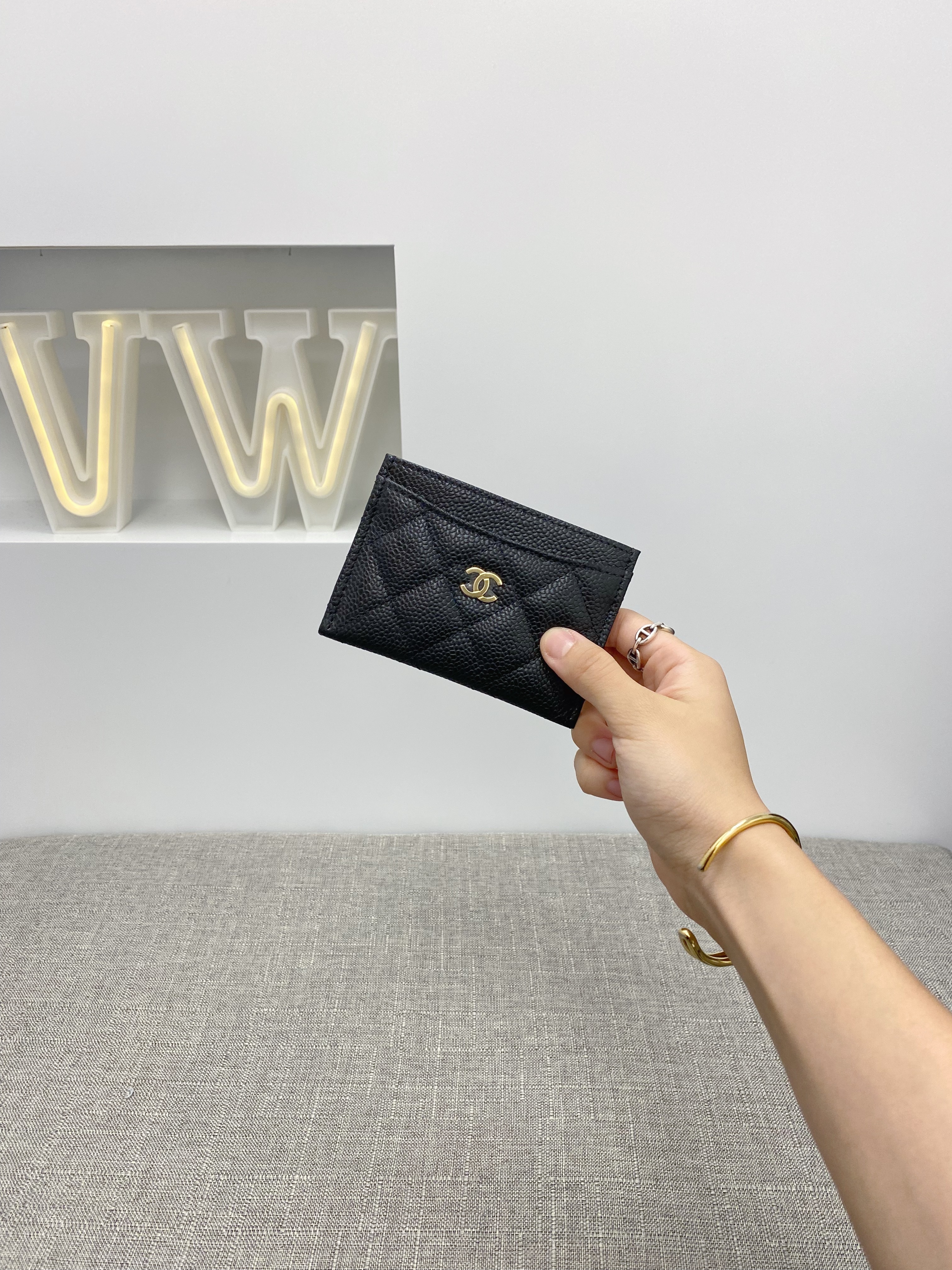 Chanel Classic Card Holder (AP0213)