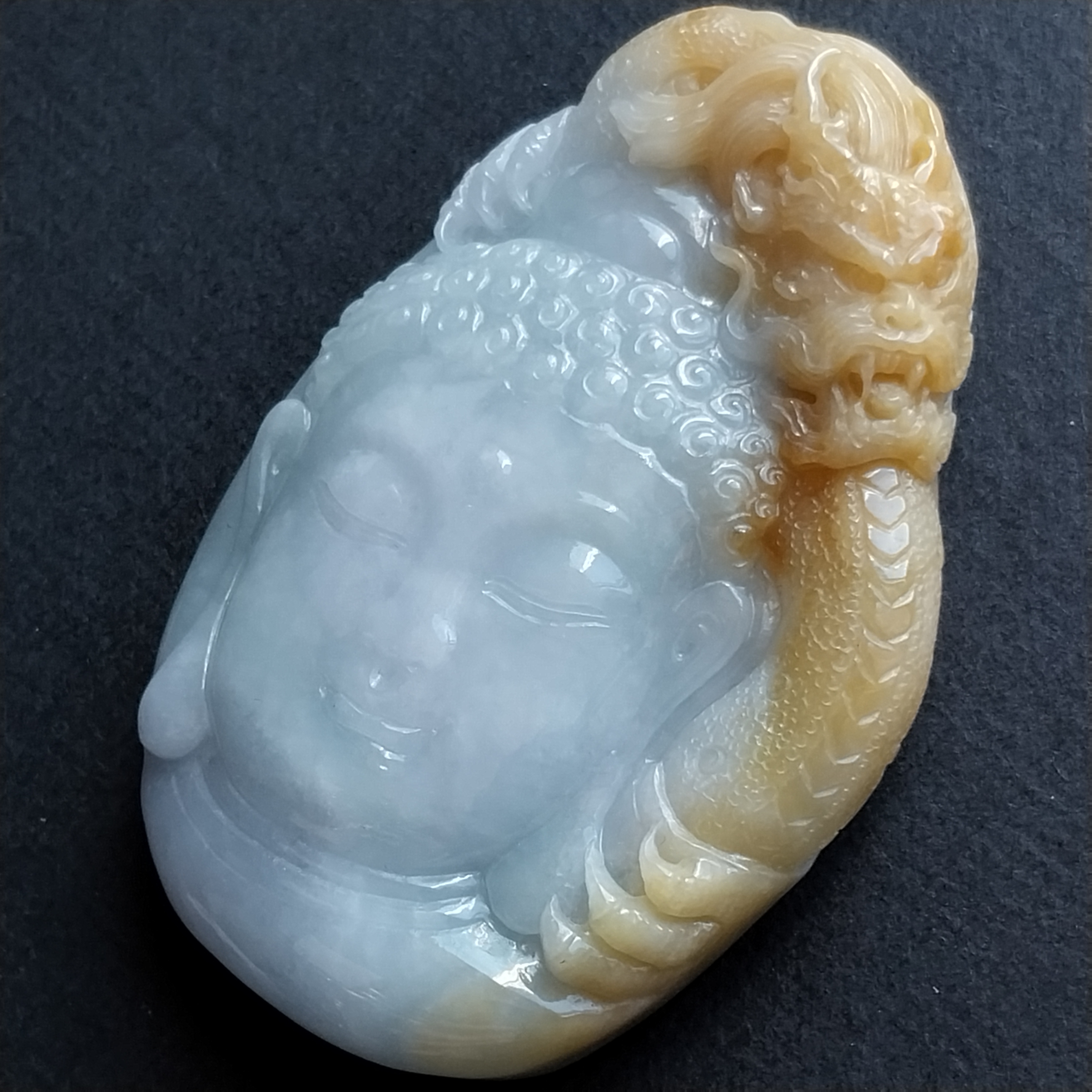 J2081 黃翡御龍觀音