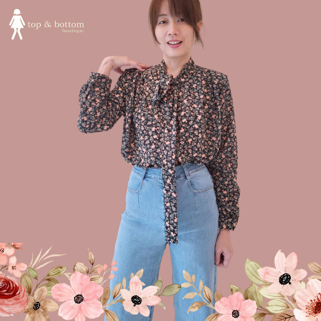 RIBBON NECK FLORAL BLOUSE