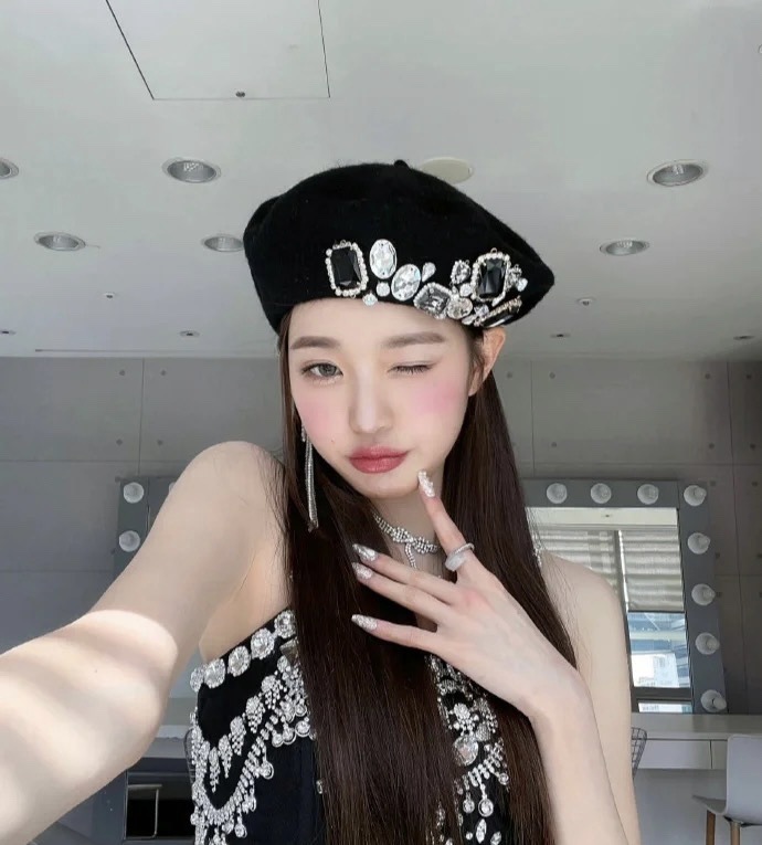 寶石裝飾羊毛貝雷帽(白/灰/黑)