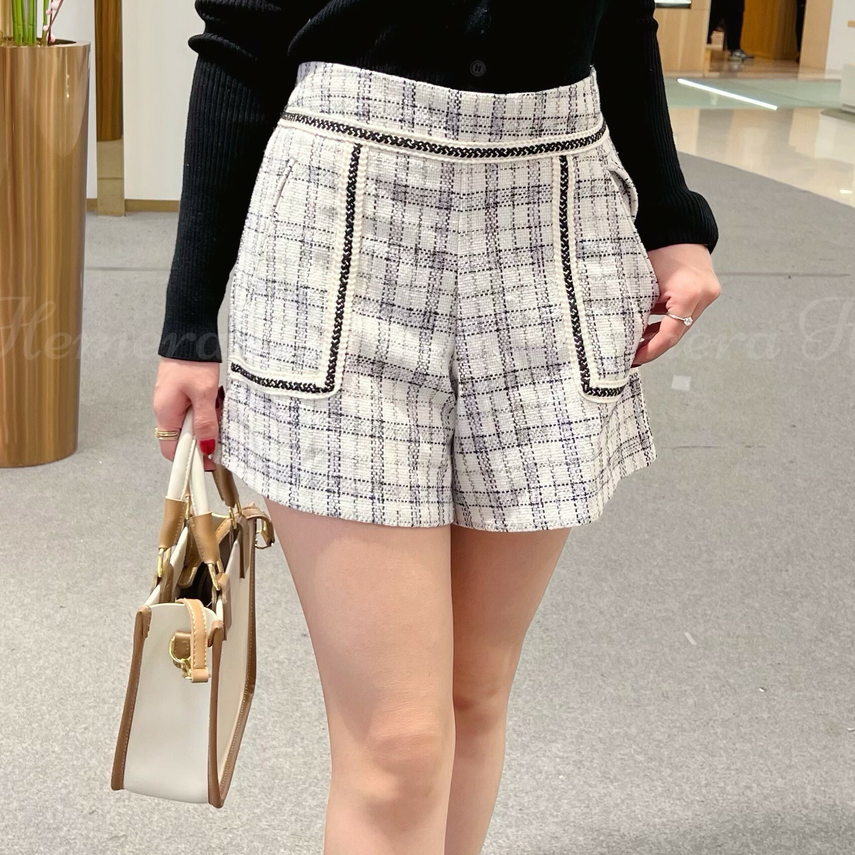 IN STOCK: PT22S1045 小香風格仔紋短褲