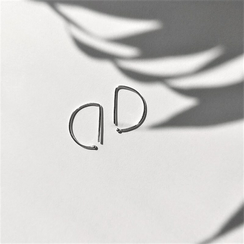 │簡約│DD 輕耳飾 • 純銀耳環 • 無耳扣 • 可碰水