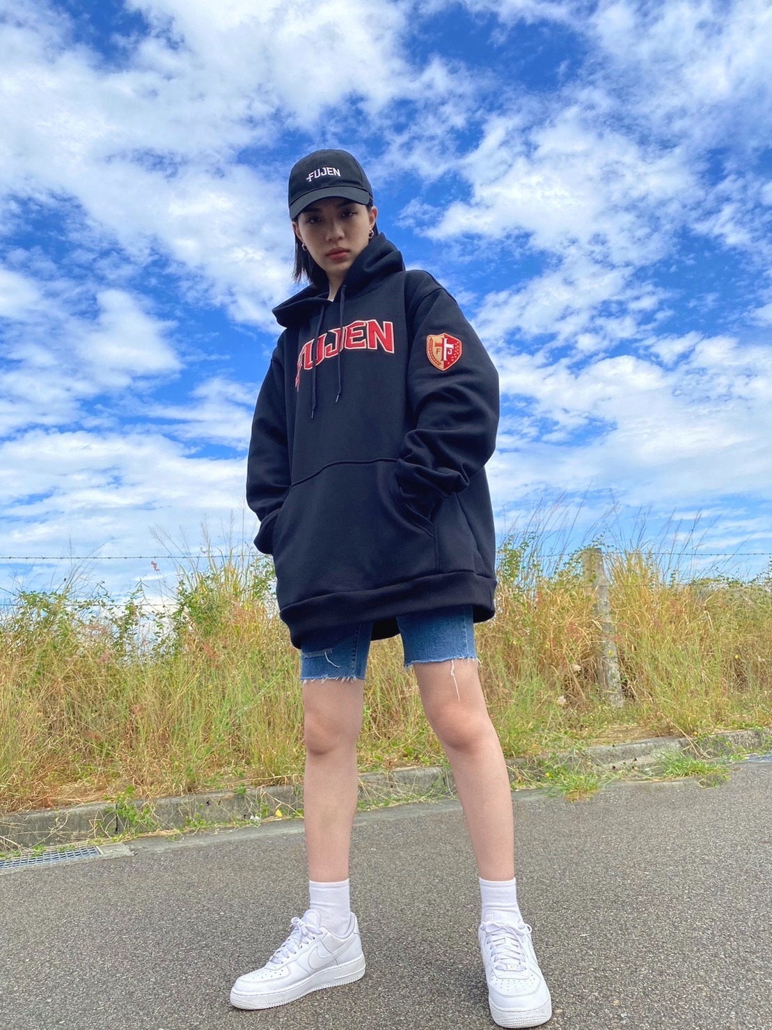 輔大帽T 全繡工 內刷毛  黑色