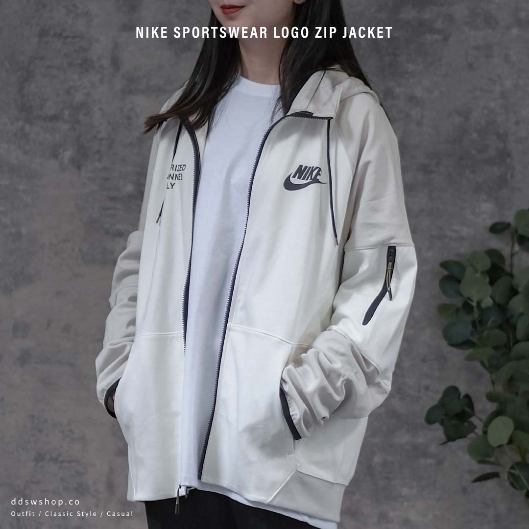 Nike Sportswear Logo Zip Jacket 外套 立領 連帽 運動外套 標語 拼接 背圖 刺繡 米白杏 DM6549-072
