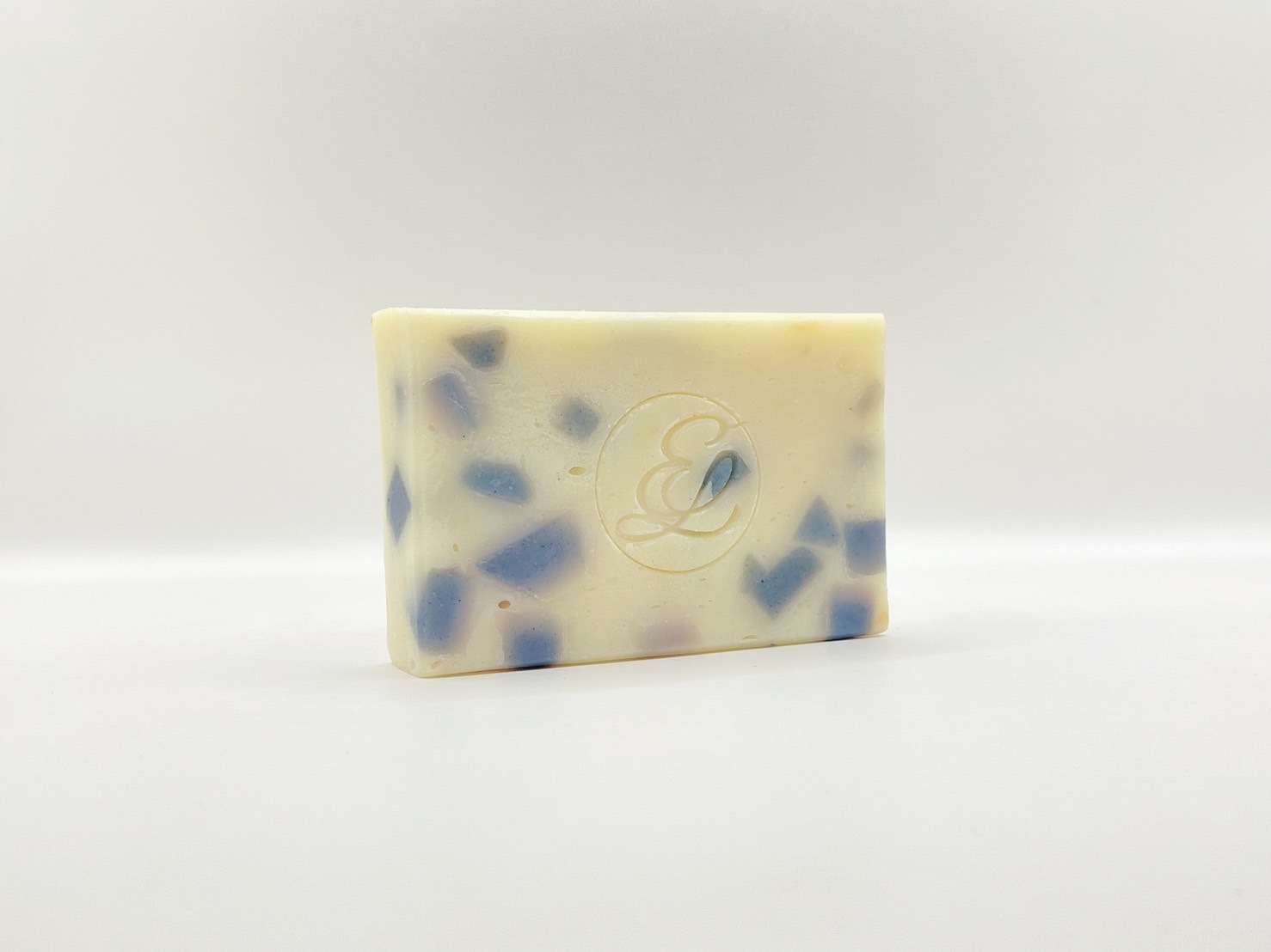 【鴻琴生活】【逸佳】ELEGANT檸檬艾草美容皂中皂2入