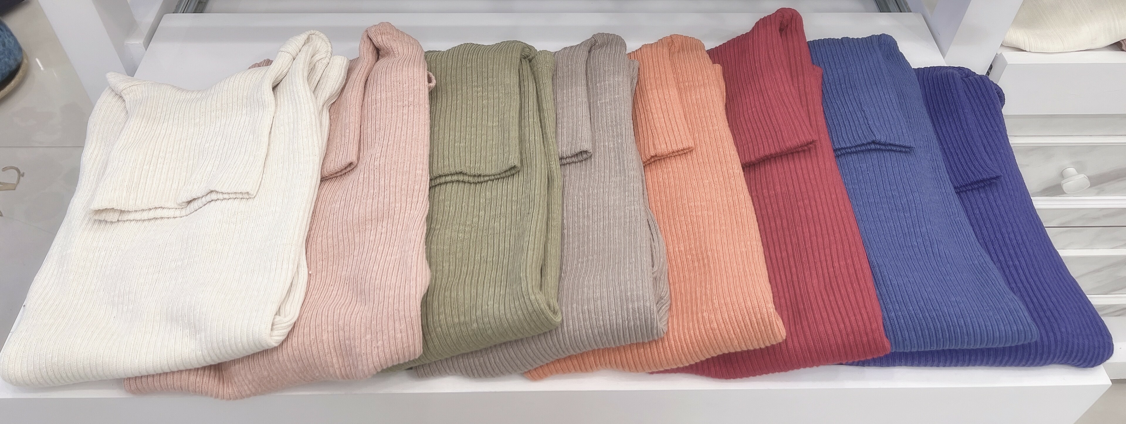 高領直紋內搭衣