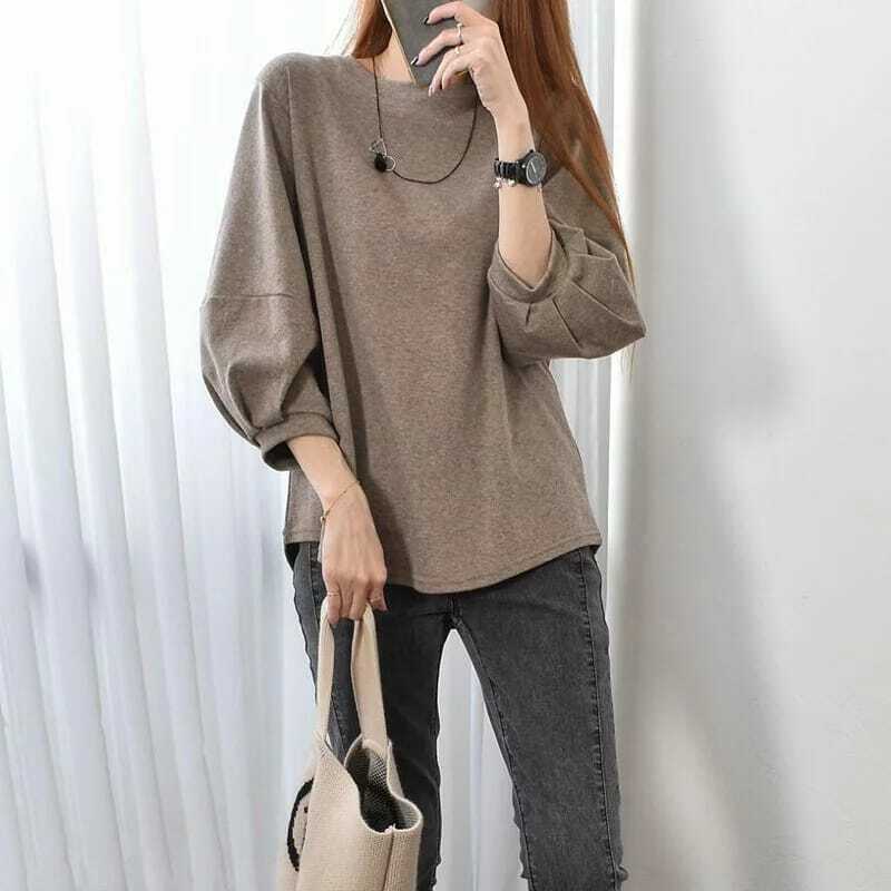 微秋純色系歐妮優雅圓領燈籠七分袖T