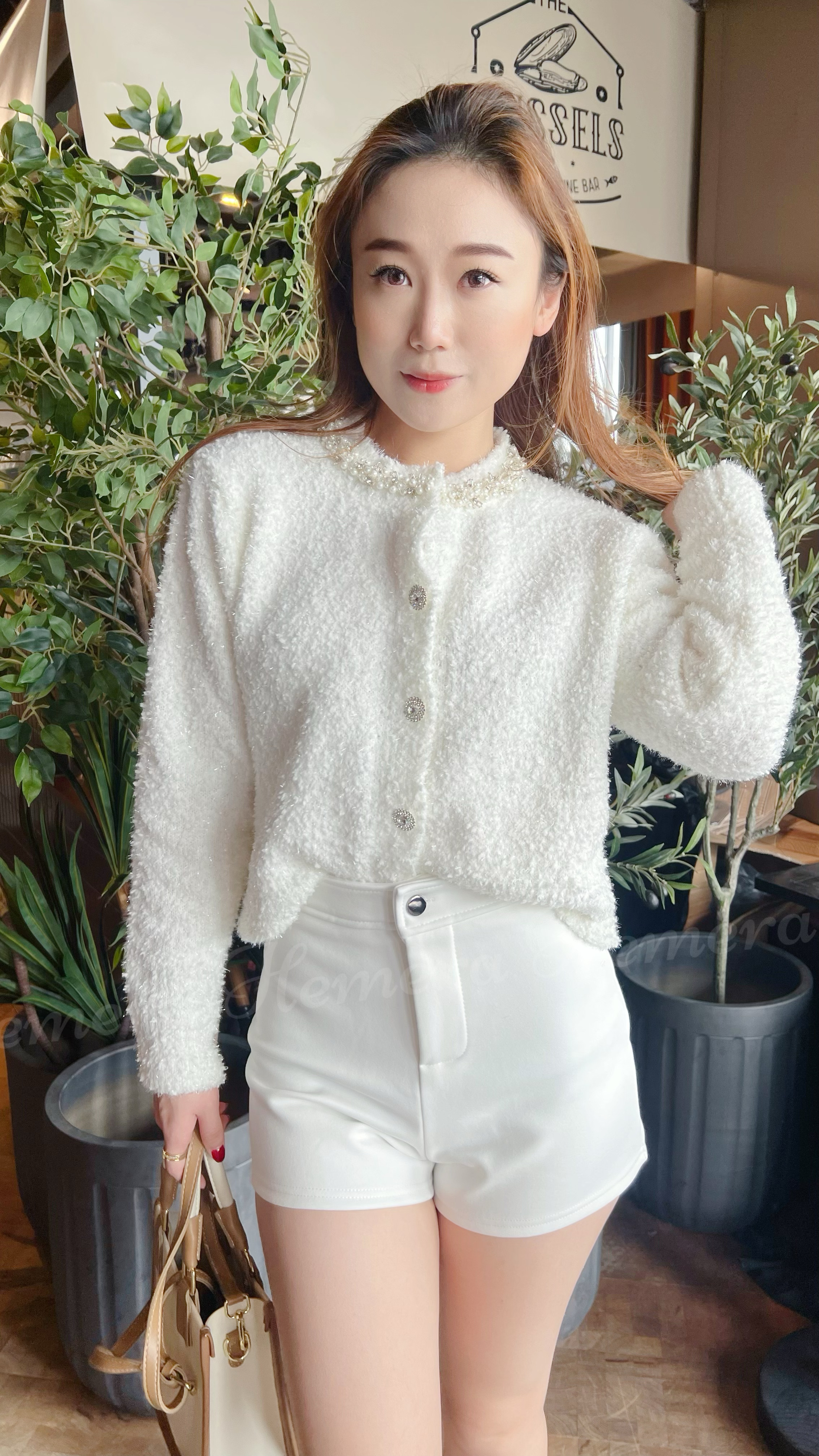 JK22S1132 粒粒毛巾布高貴珠珠頸圍邊閃閃鈕扣外套