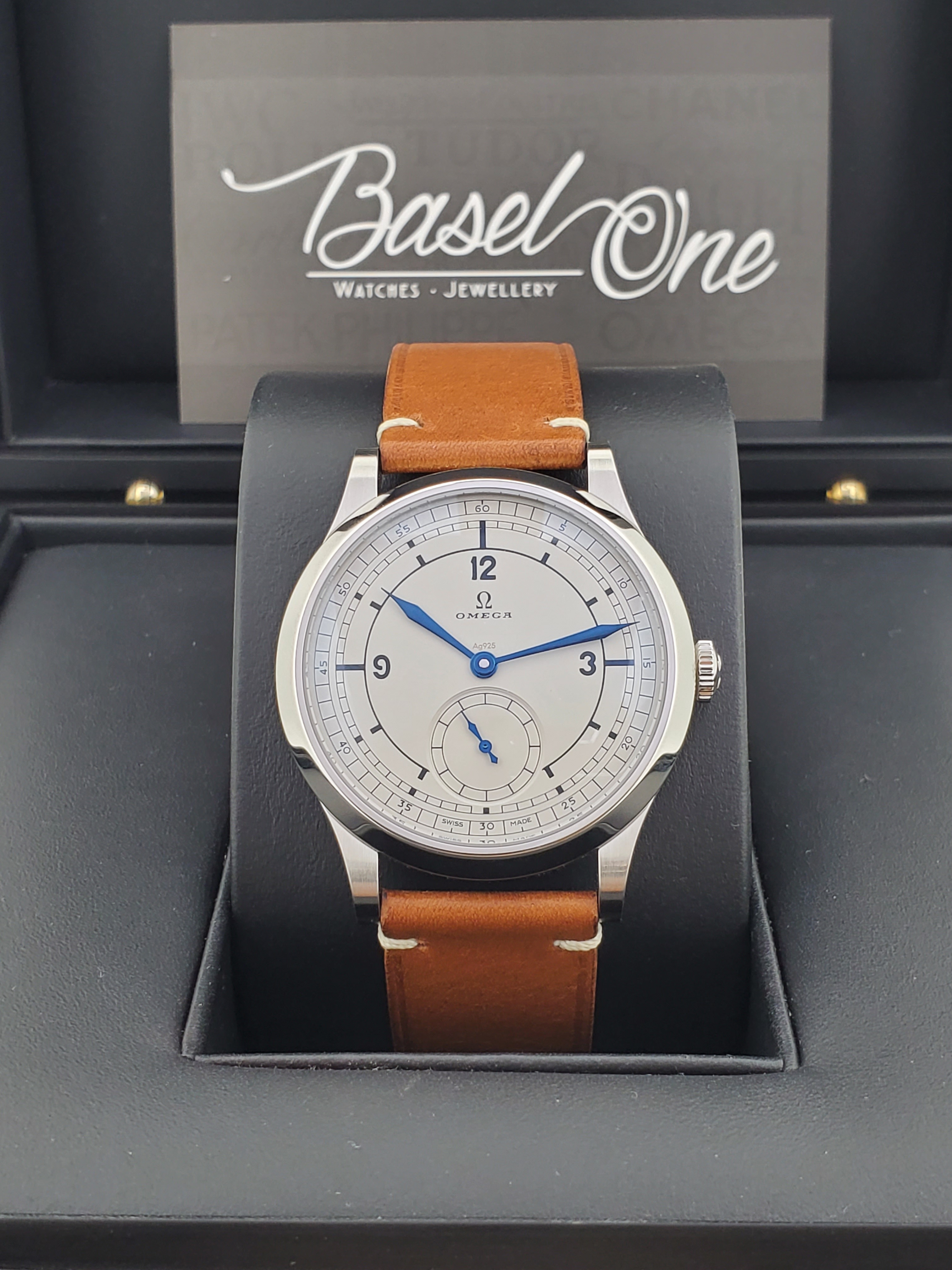 Discontinued BRAND NEW OMEGA SPECIALITIES CK859 SILVER DIAL 511.12.39.21.99.002  51112392199002  STEEL ON LEATHER STRAP 39 MM limited edition